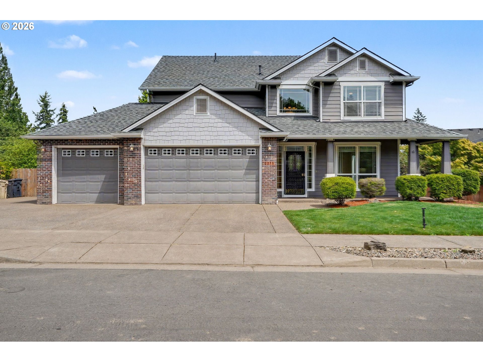 main property photo 2