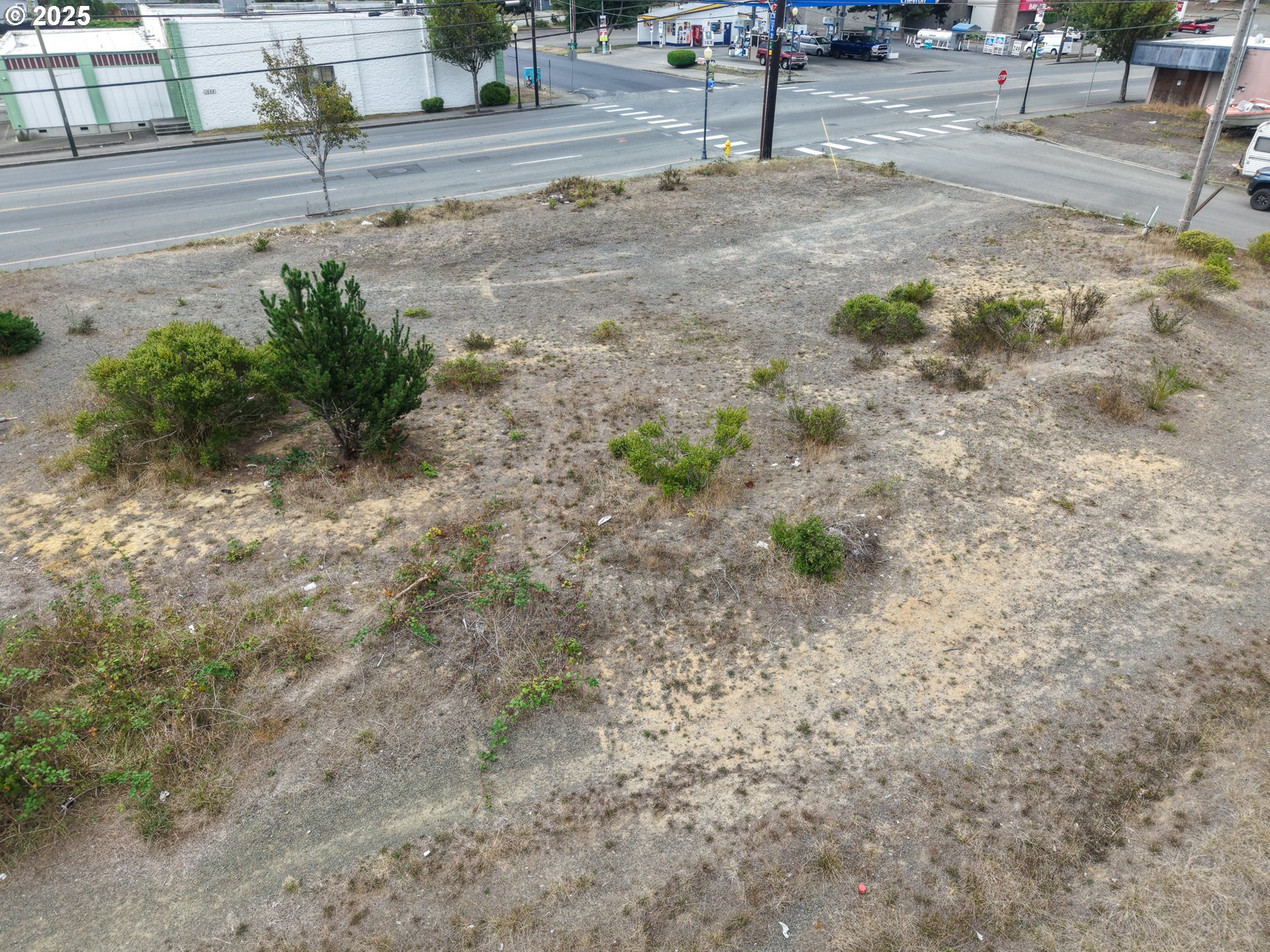 main property photo 14