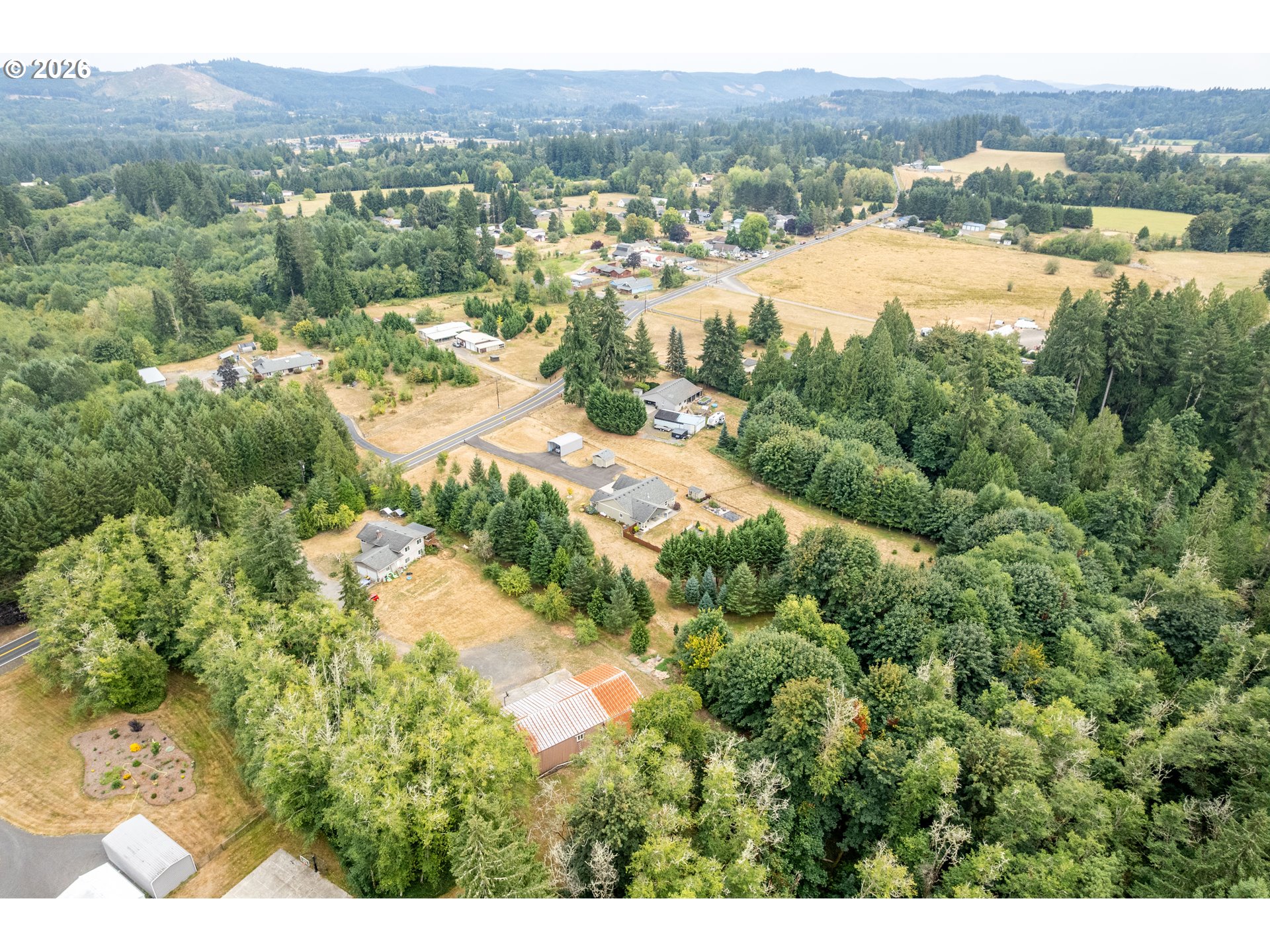 main property photo 40