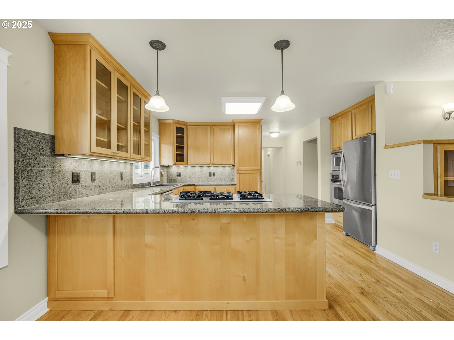 main property photo 5