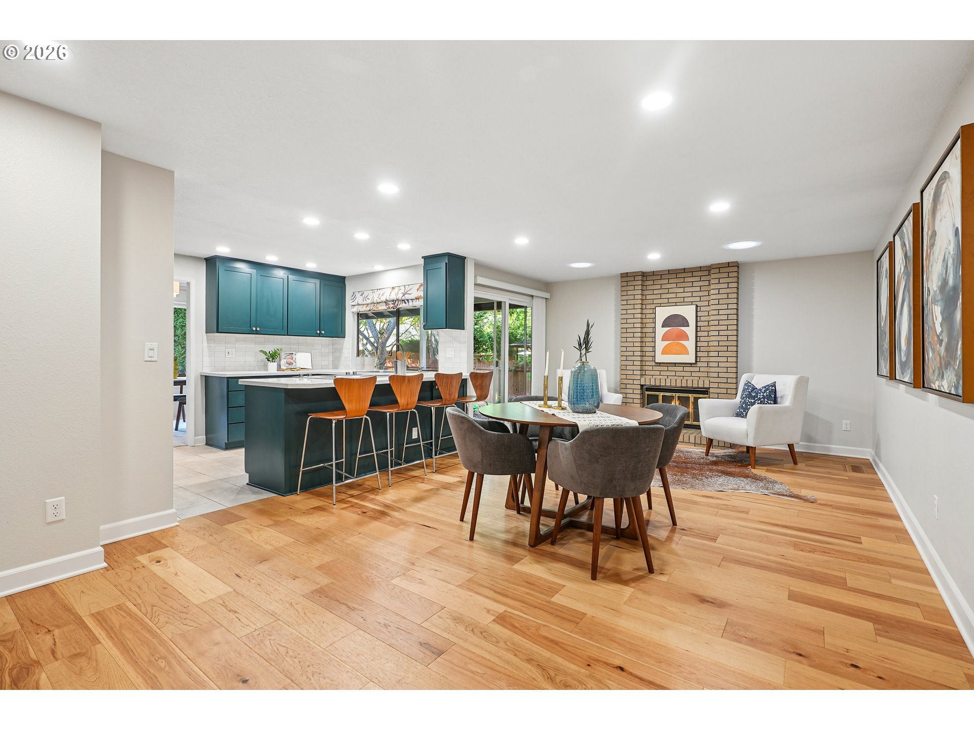 property viewer photo 14