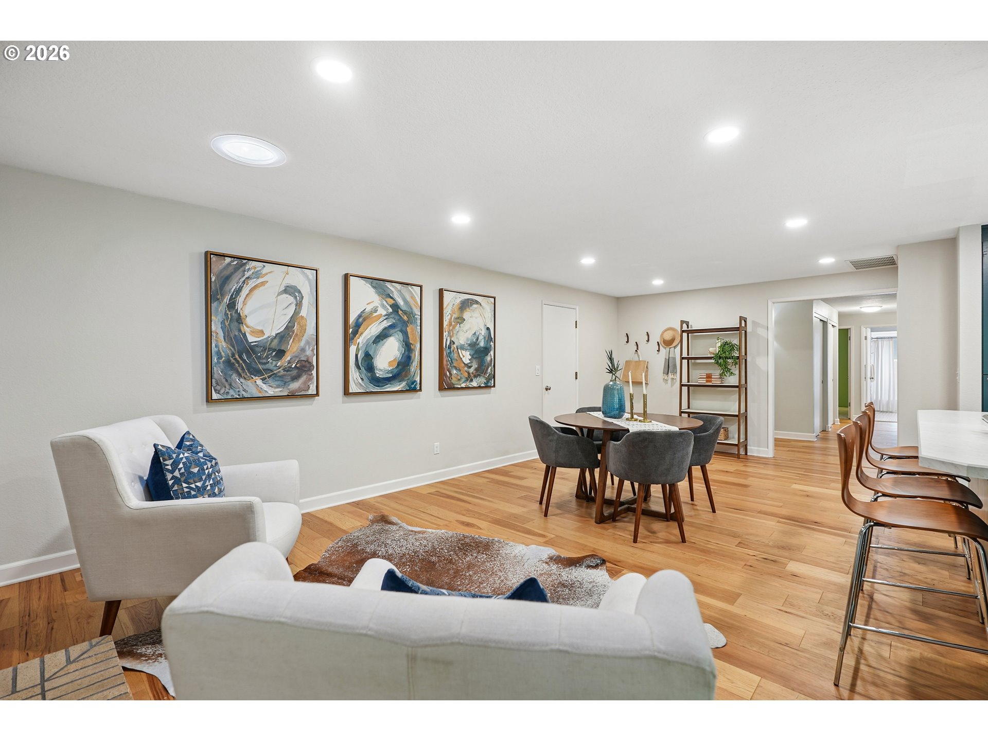 property viewer photo 16