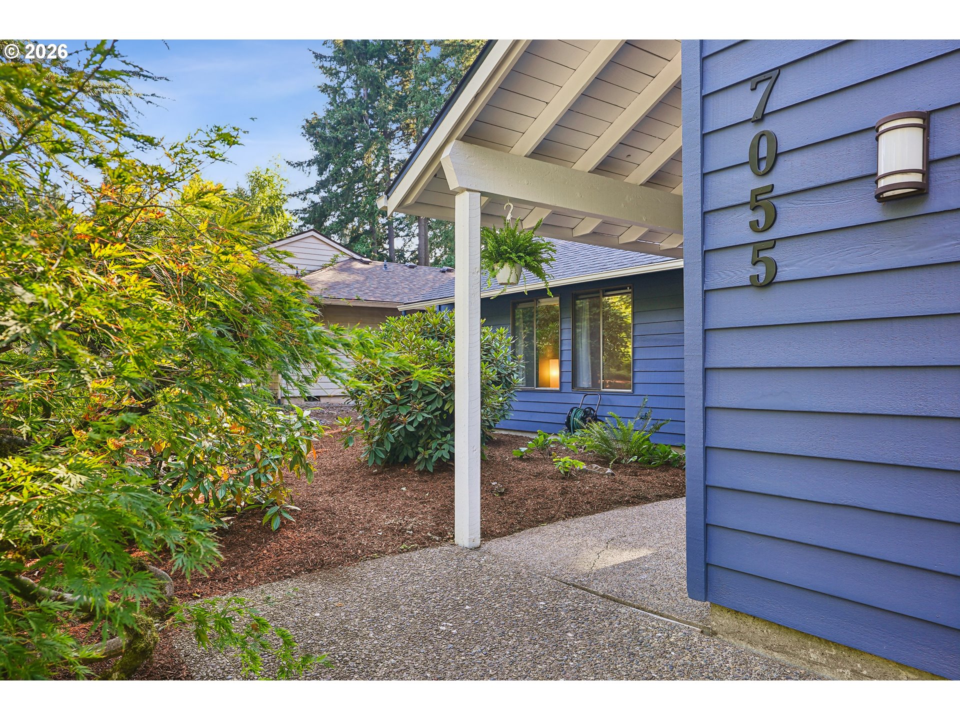 property viewer photo 2