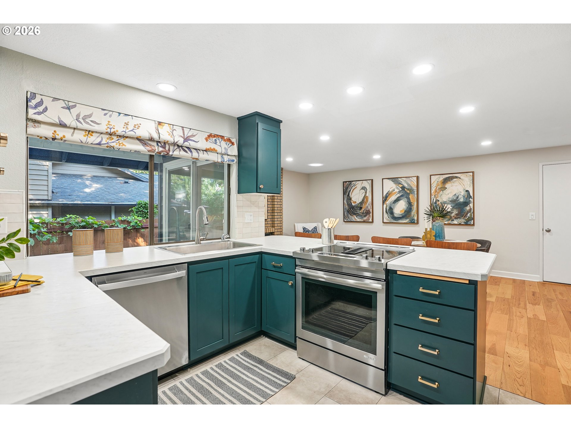 property viewer photo 22