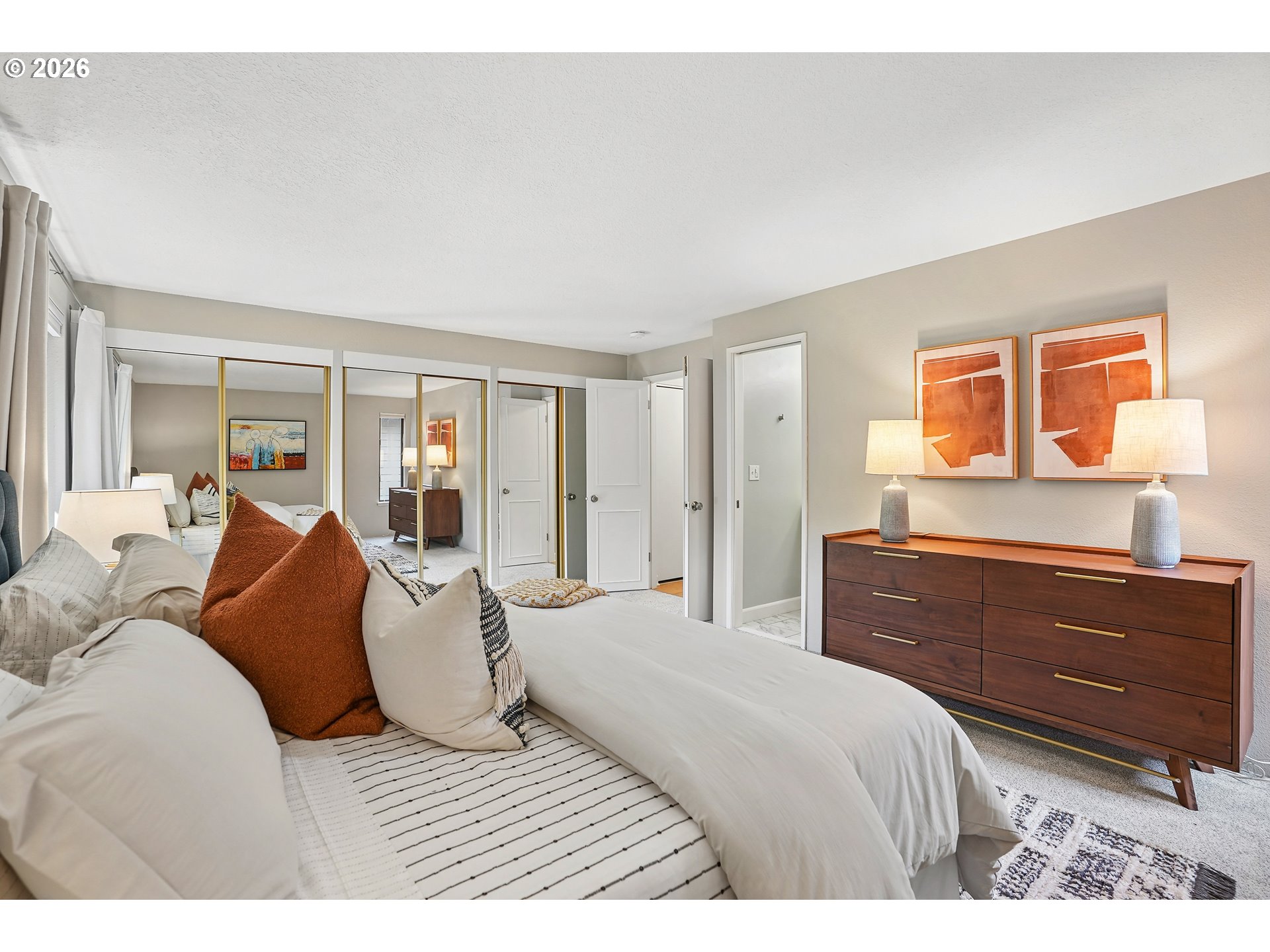 property viewer photo 25