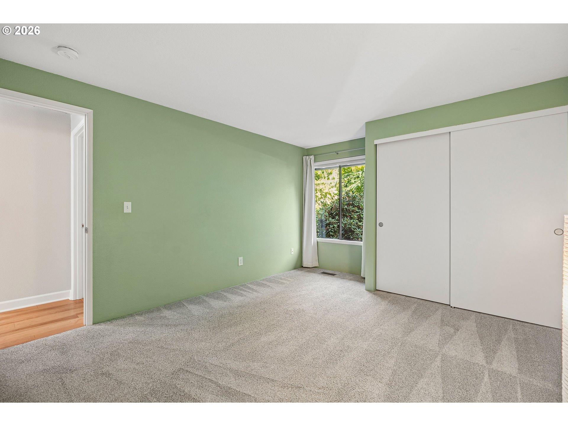 property viewer photo 28