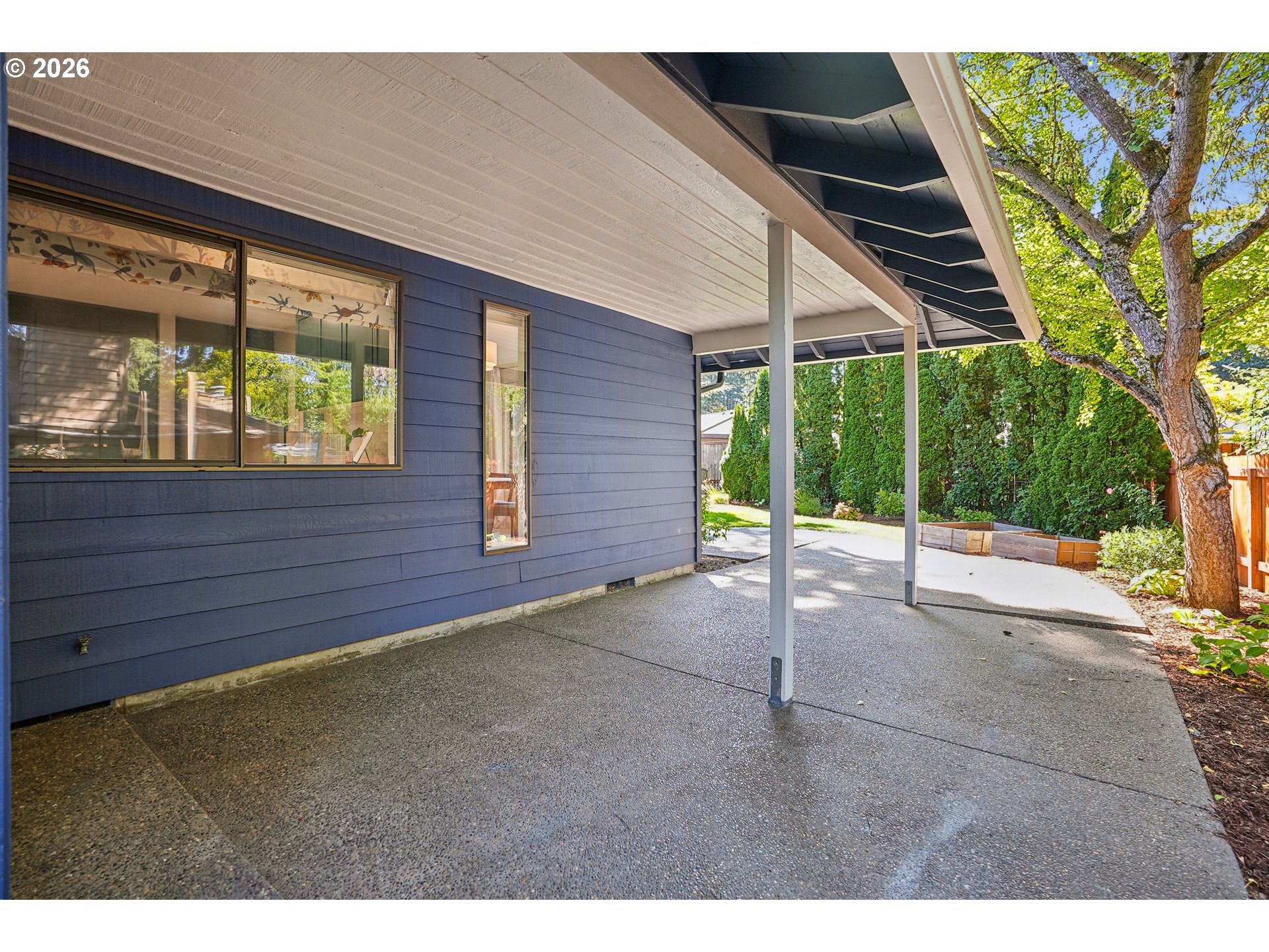 property viewer photo 31