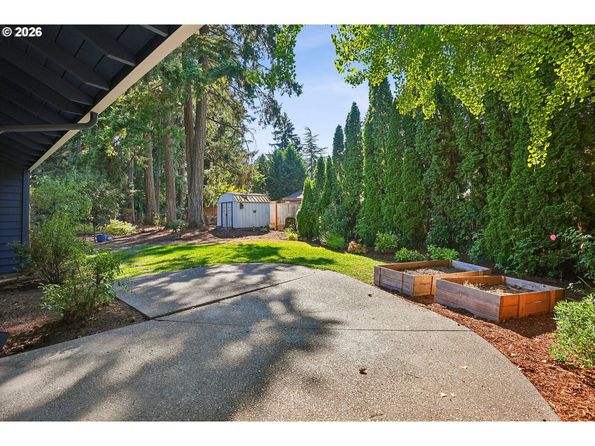 property viewer photo 32