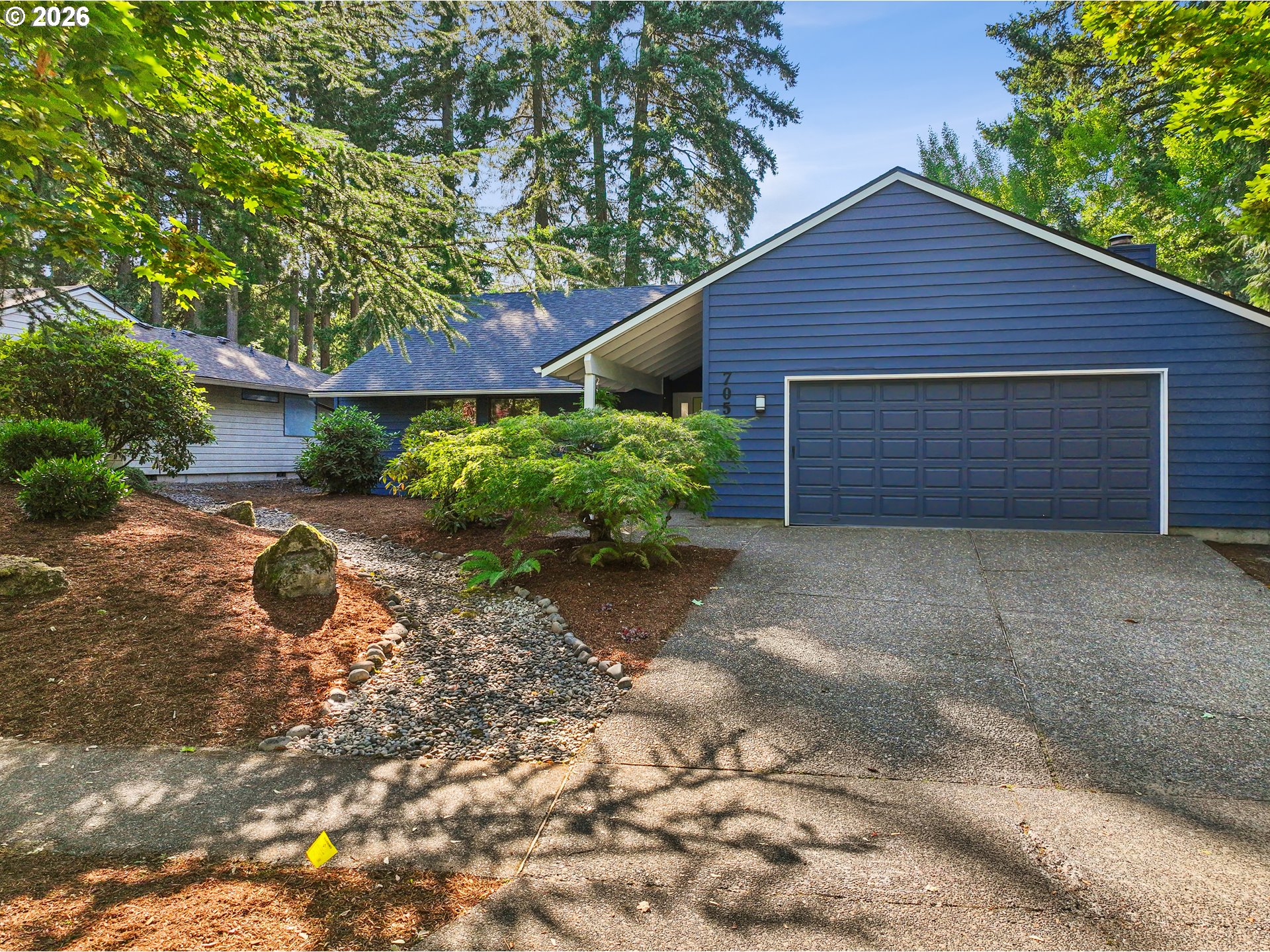 property viewer photo 43