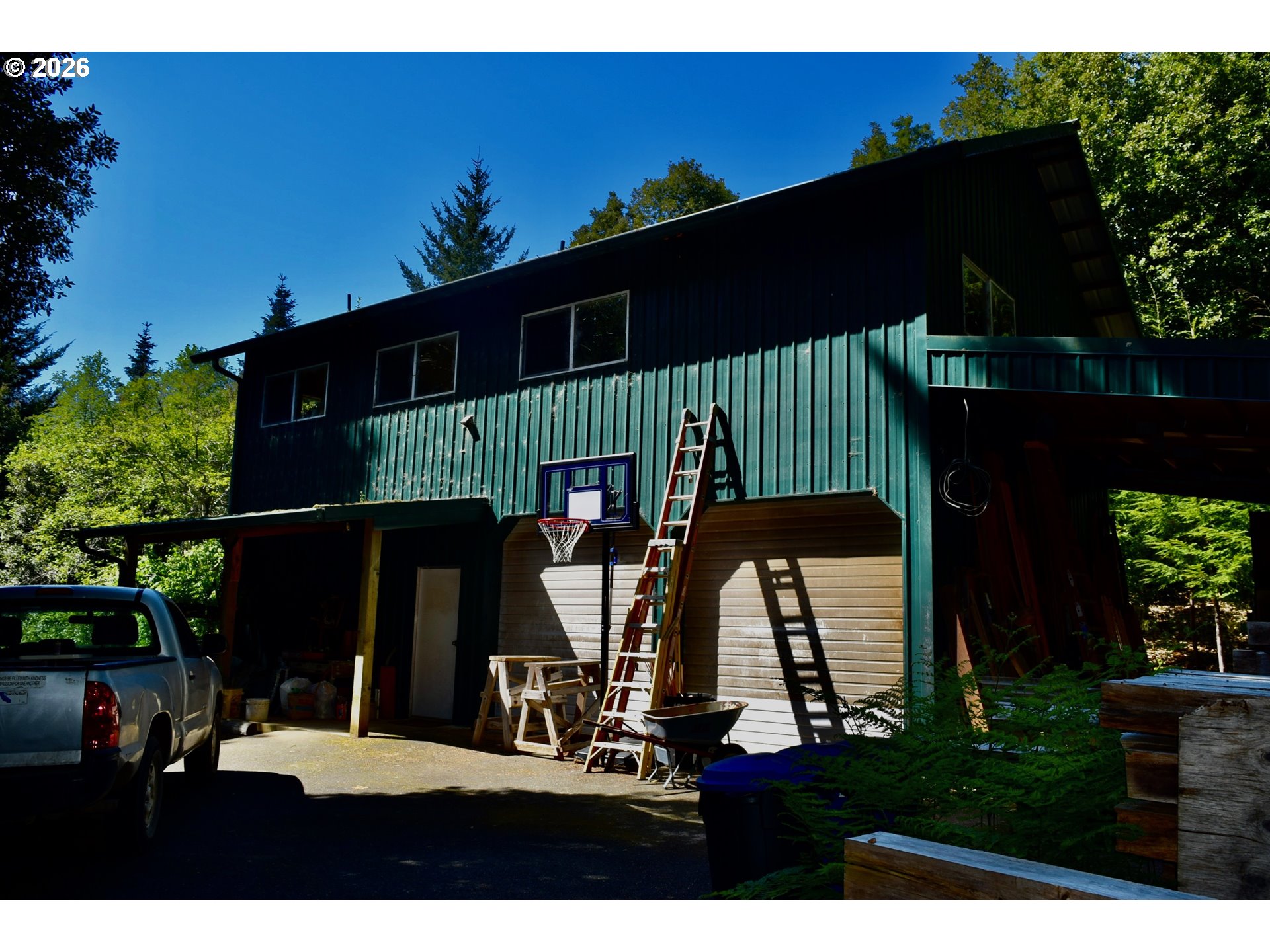 main property photo 38