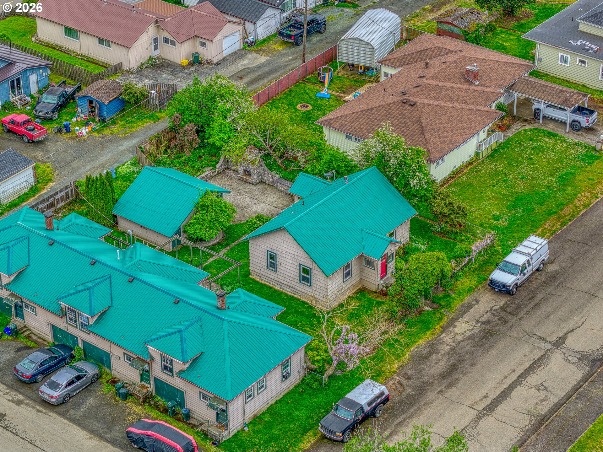 main property photo 34