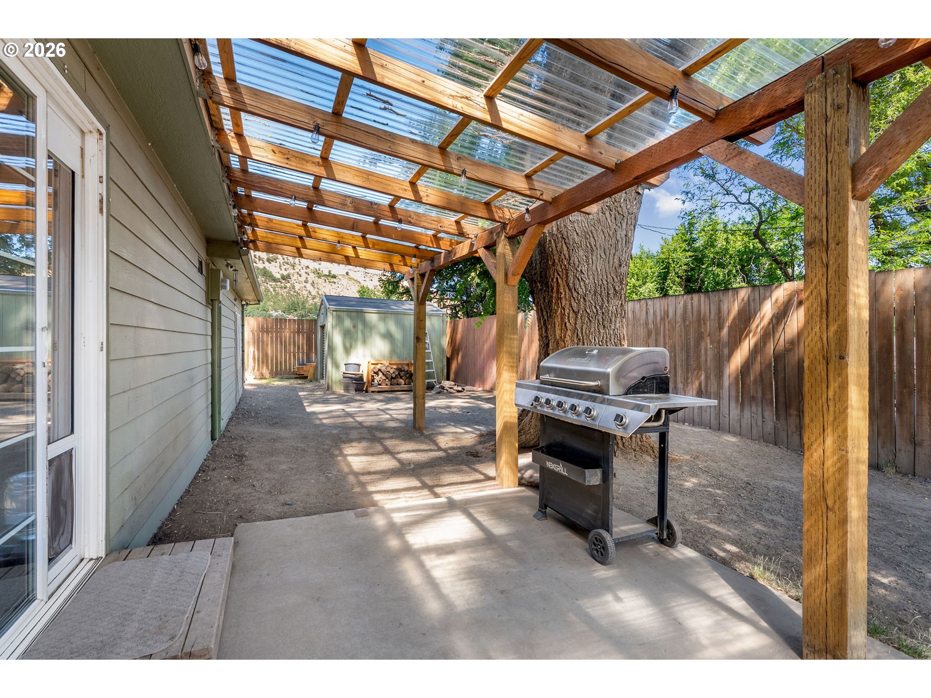 main property photo 26