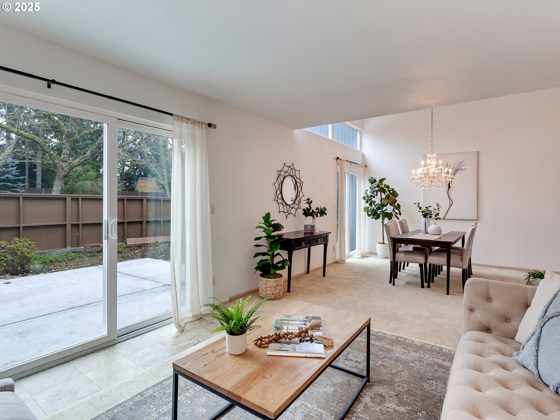 property viewer photo 2