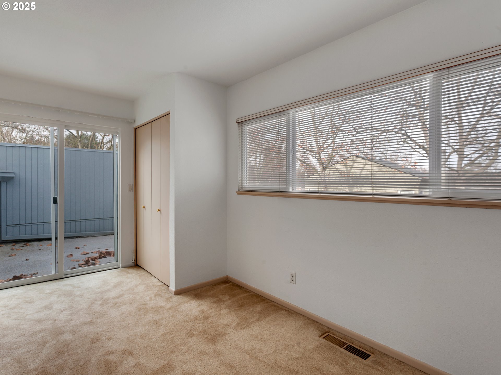 property viewer photo 27