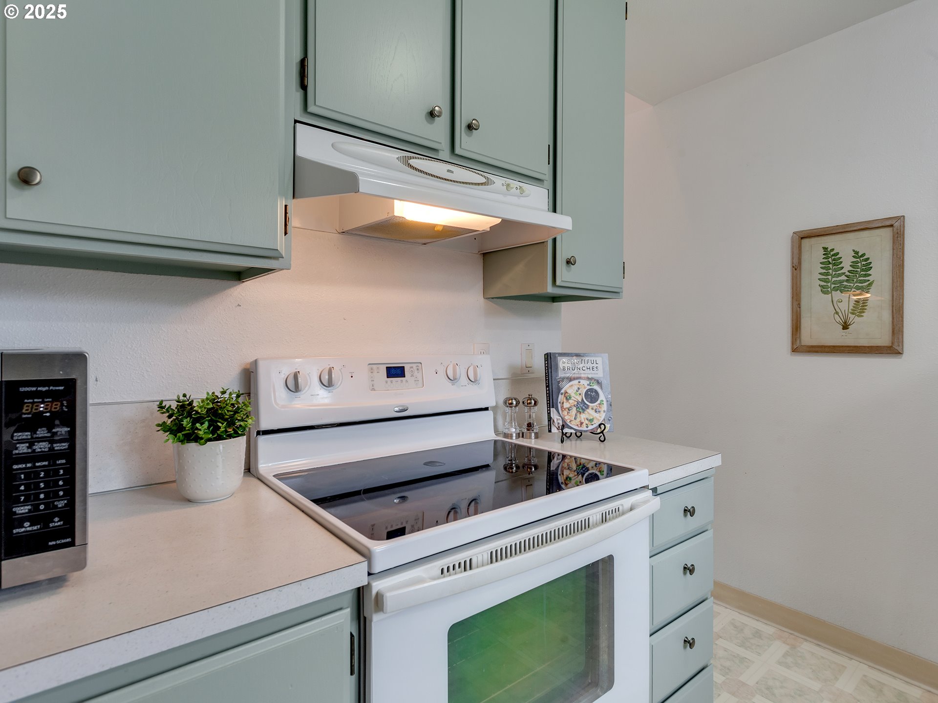 property viewer photo 3