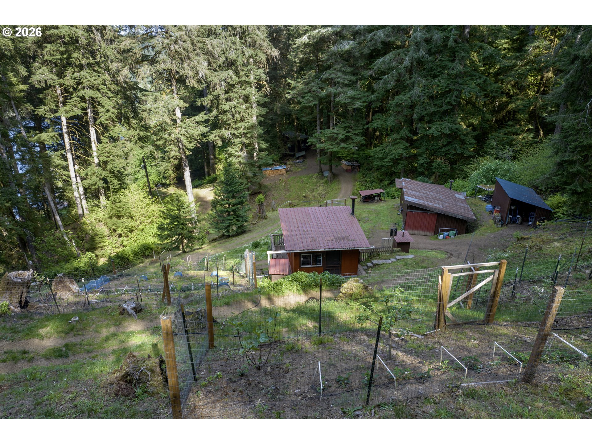 main property photo 8