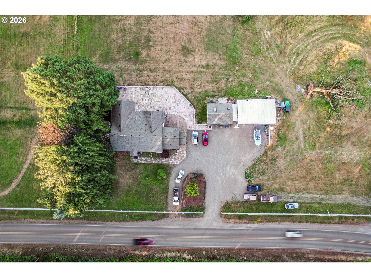main property photo 2