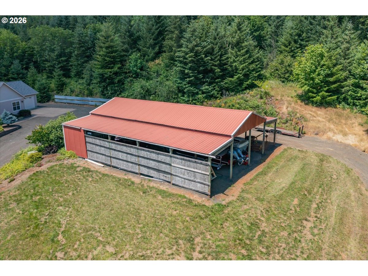 main property photo 36