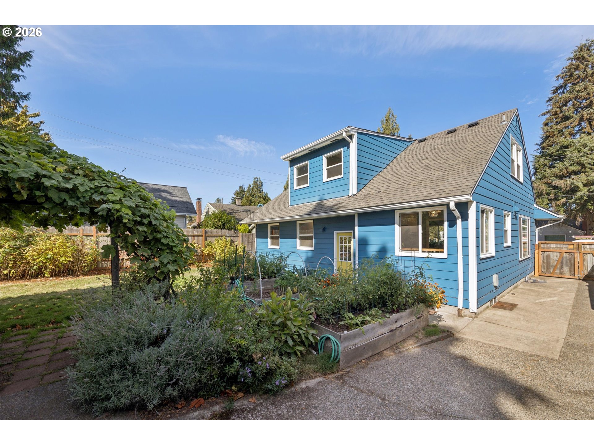 main property photo 36