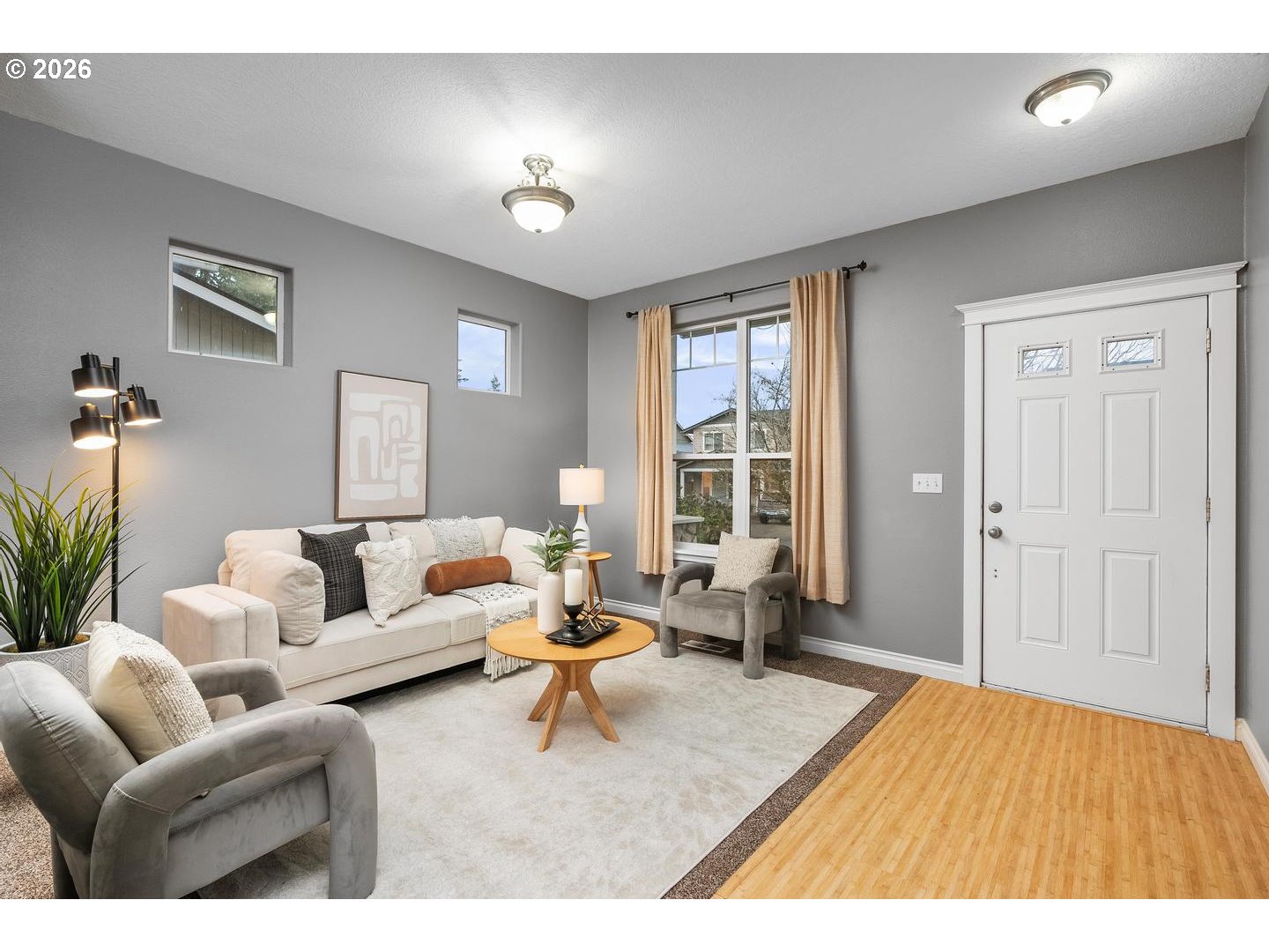 property viewer photo 1
