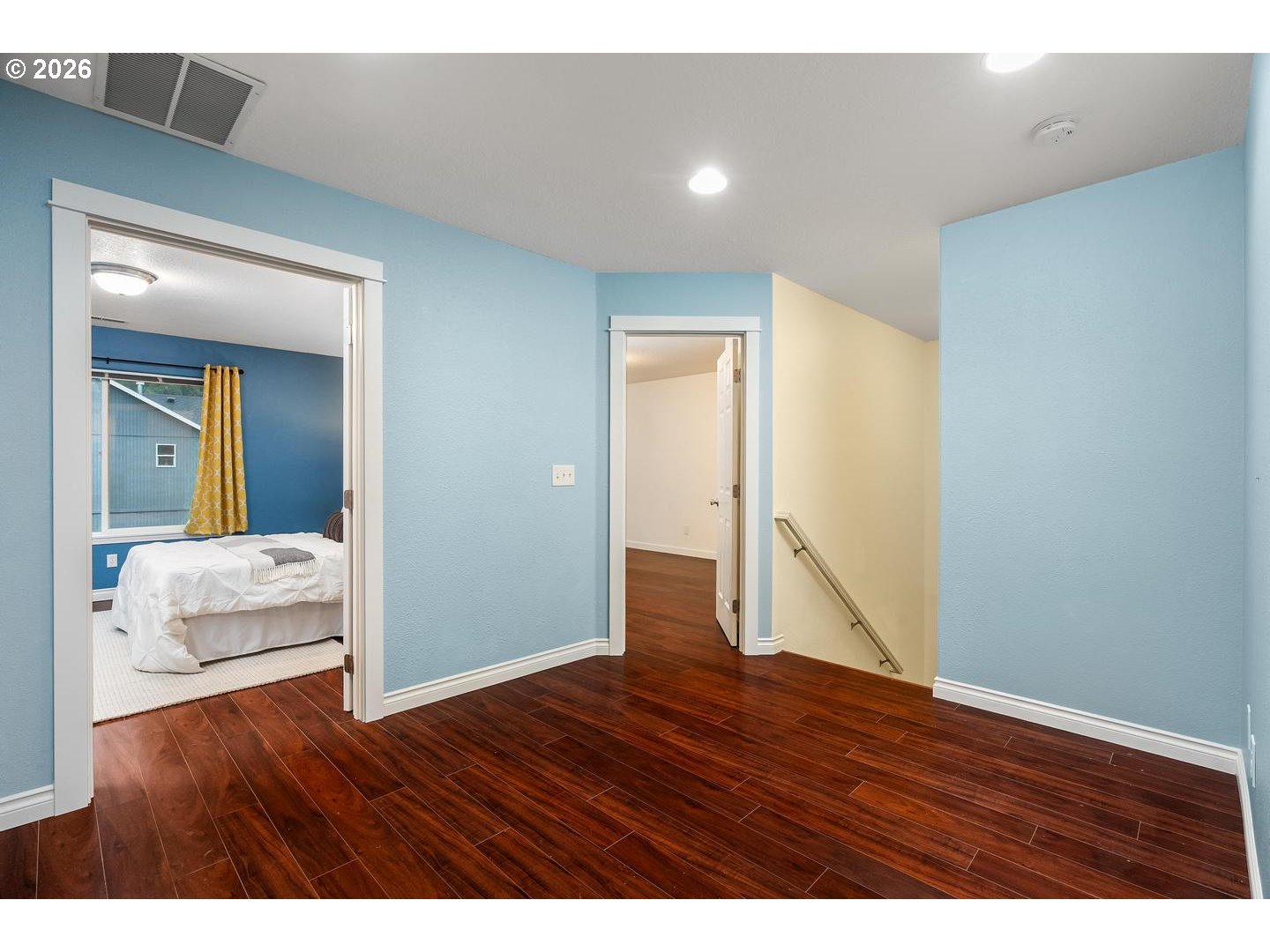 property viewer photo 12