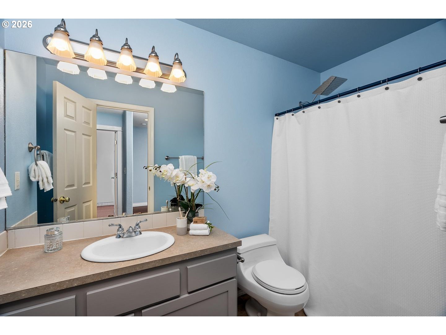 property viewer photo 20