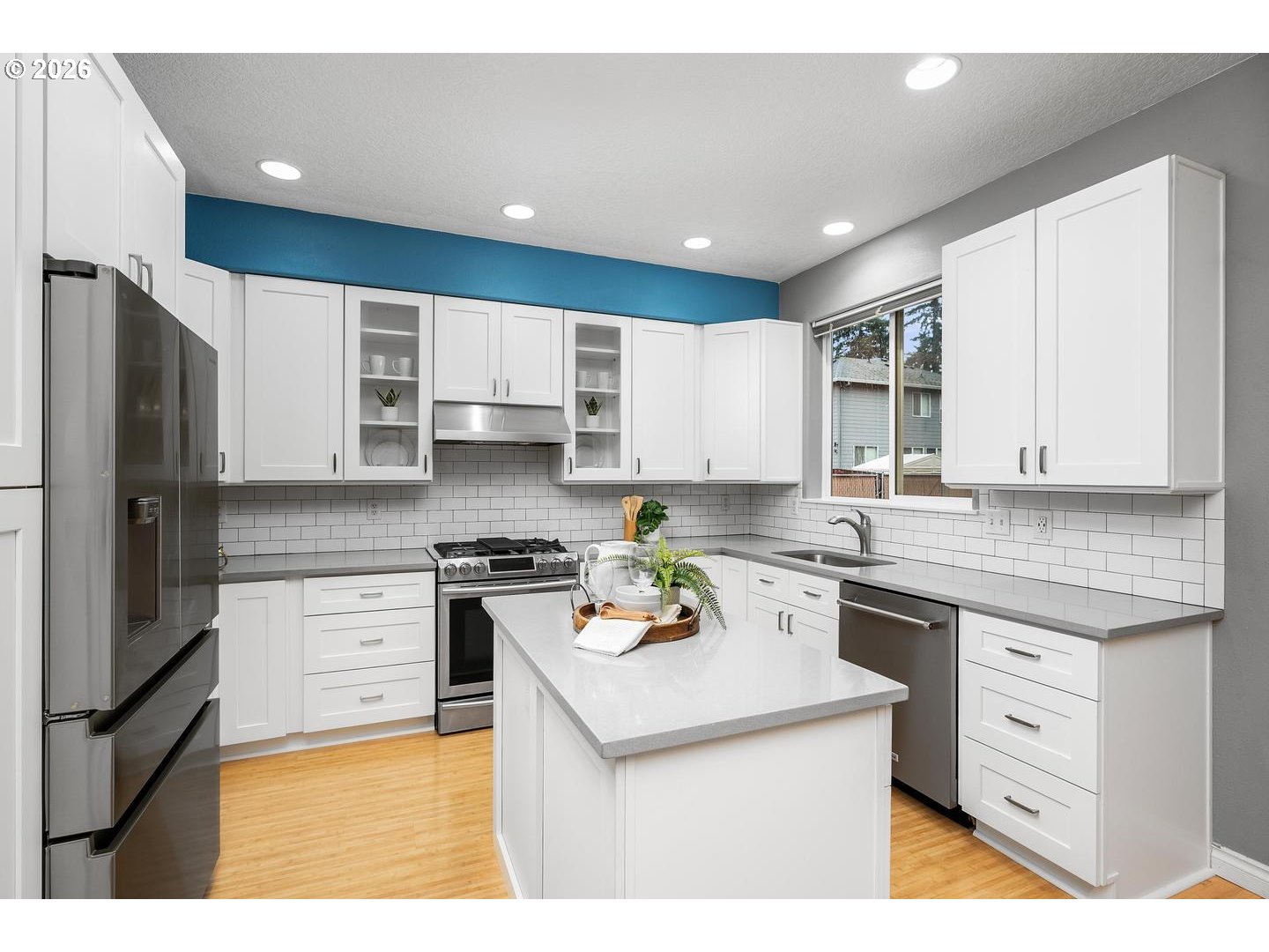 property viewer photo 9