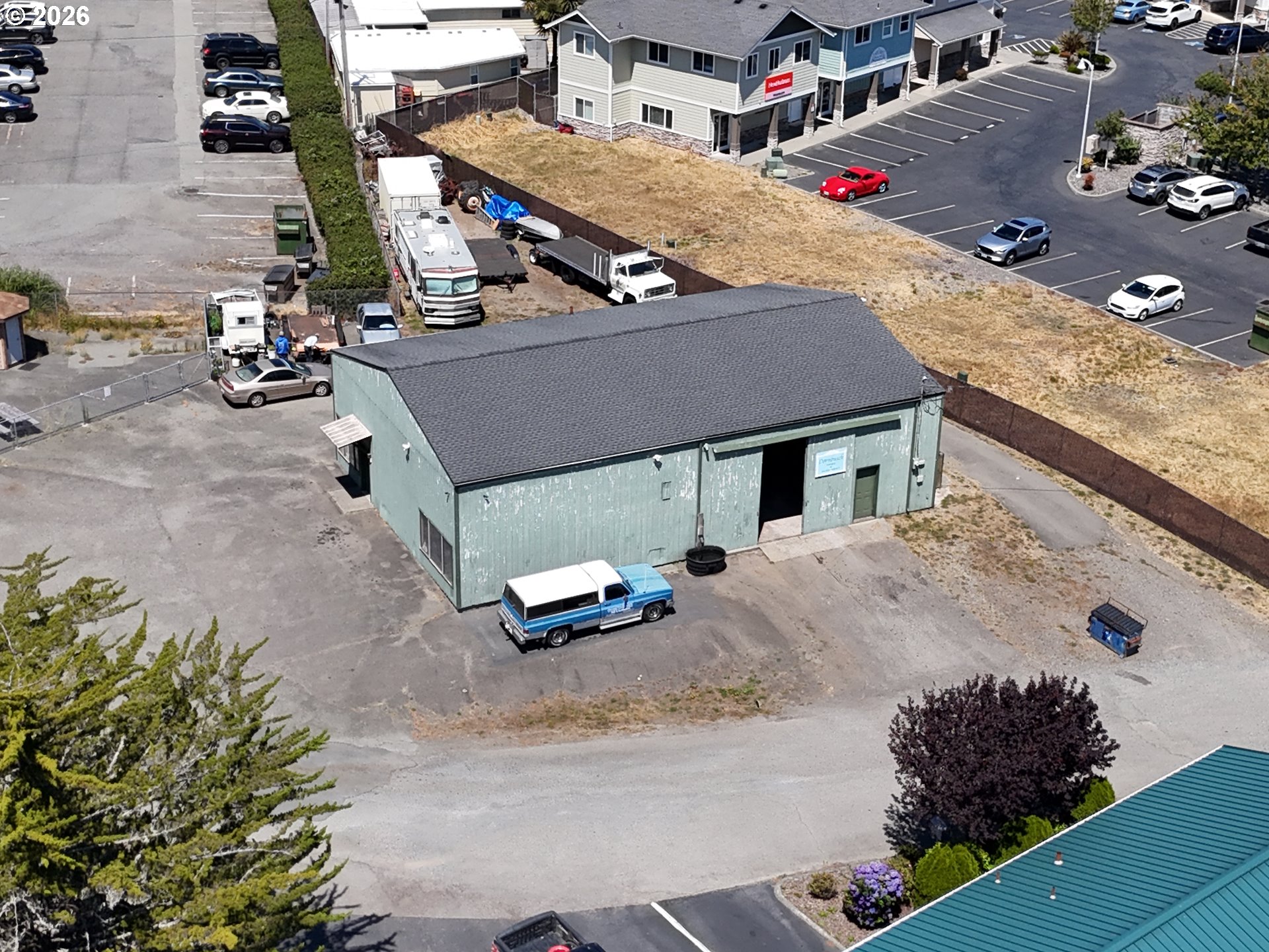 main property photo 10