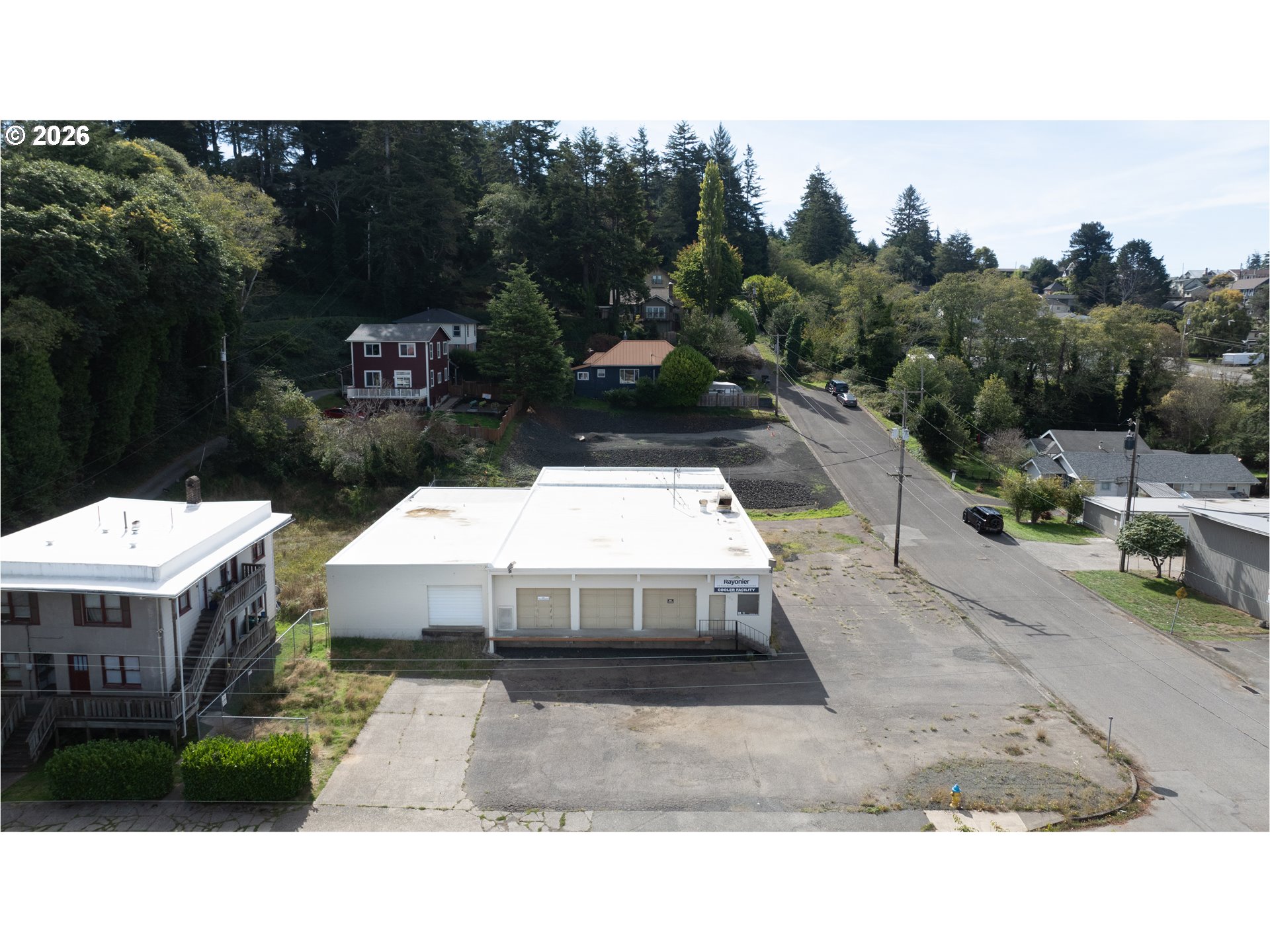 main property photo 7