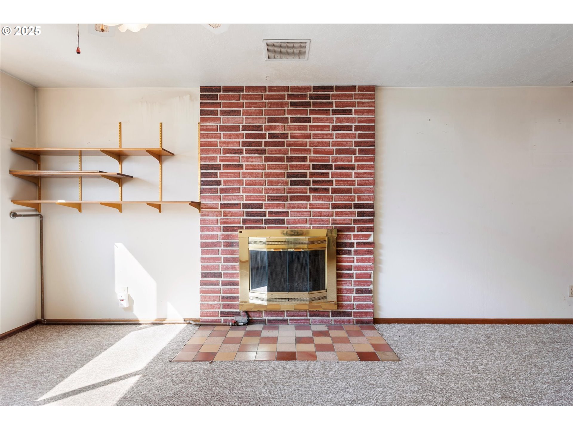 property viewer photo 19