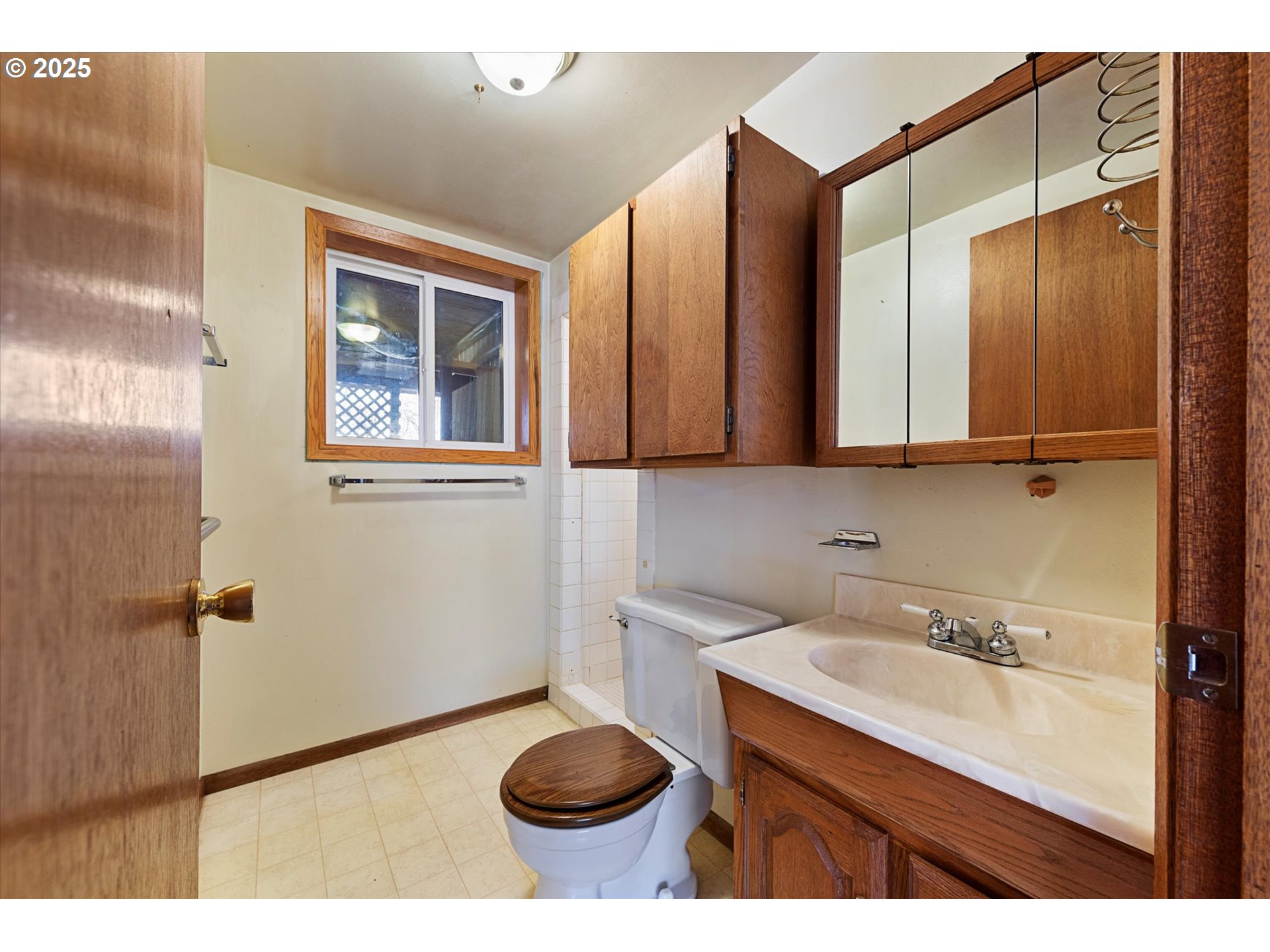 property viewer photo 20