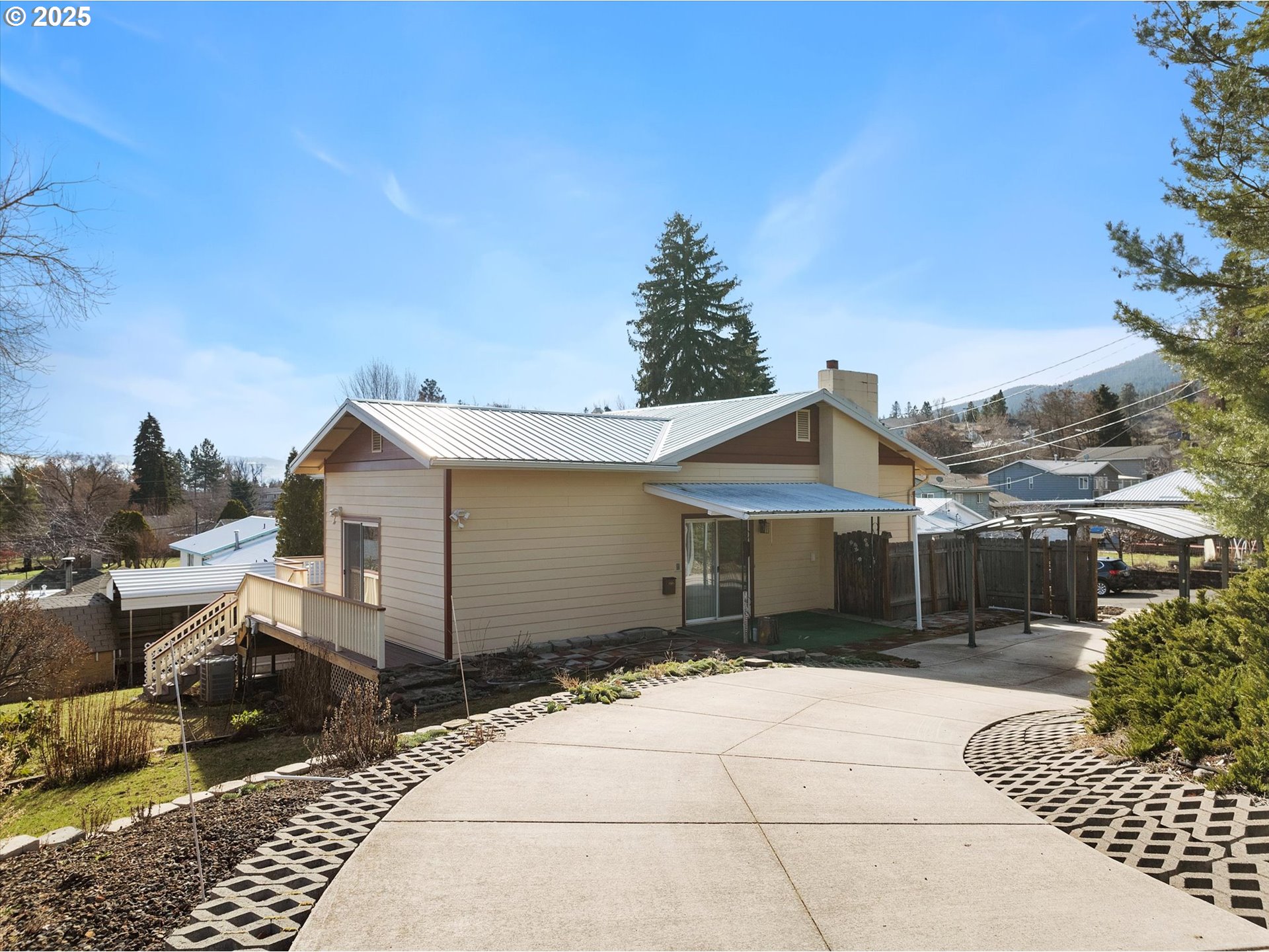 property viewer photo 26