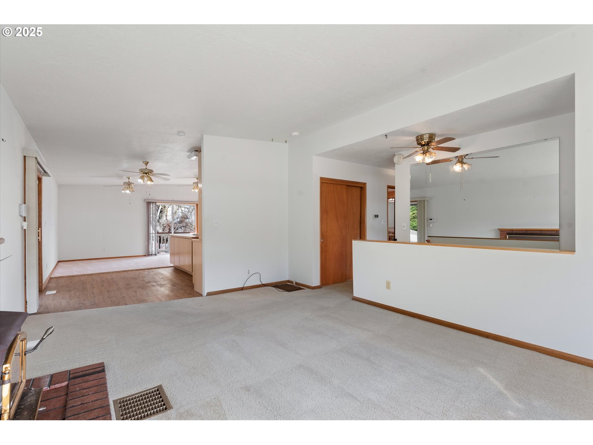 property viewer photo 5