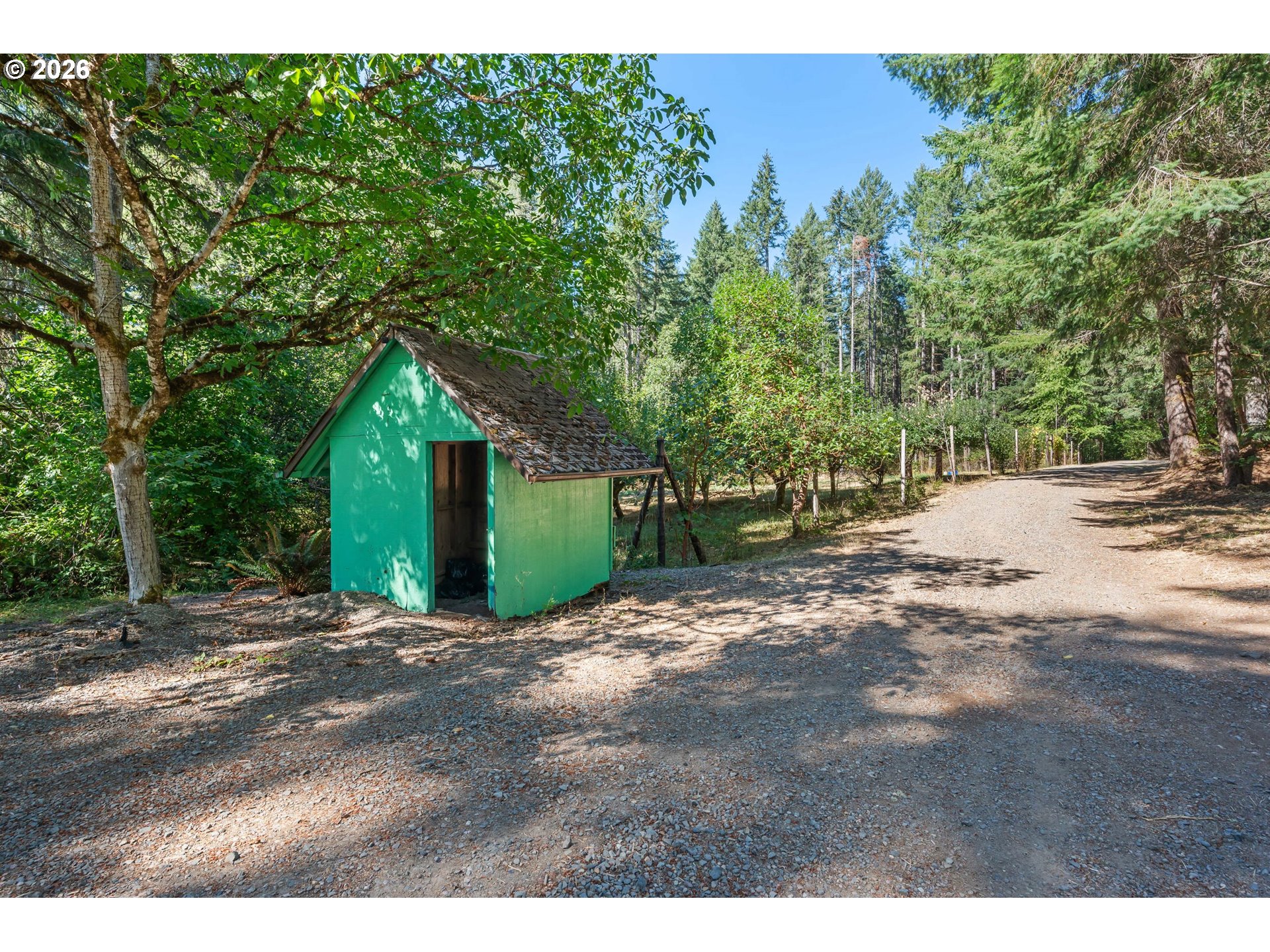 main property photo 39