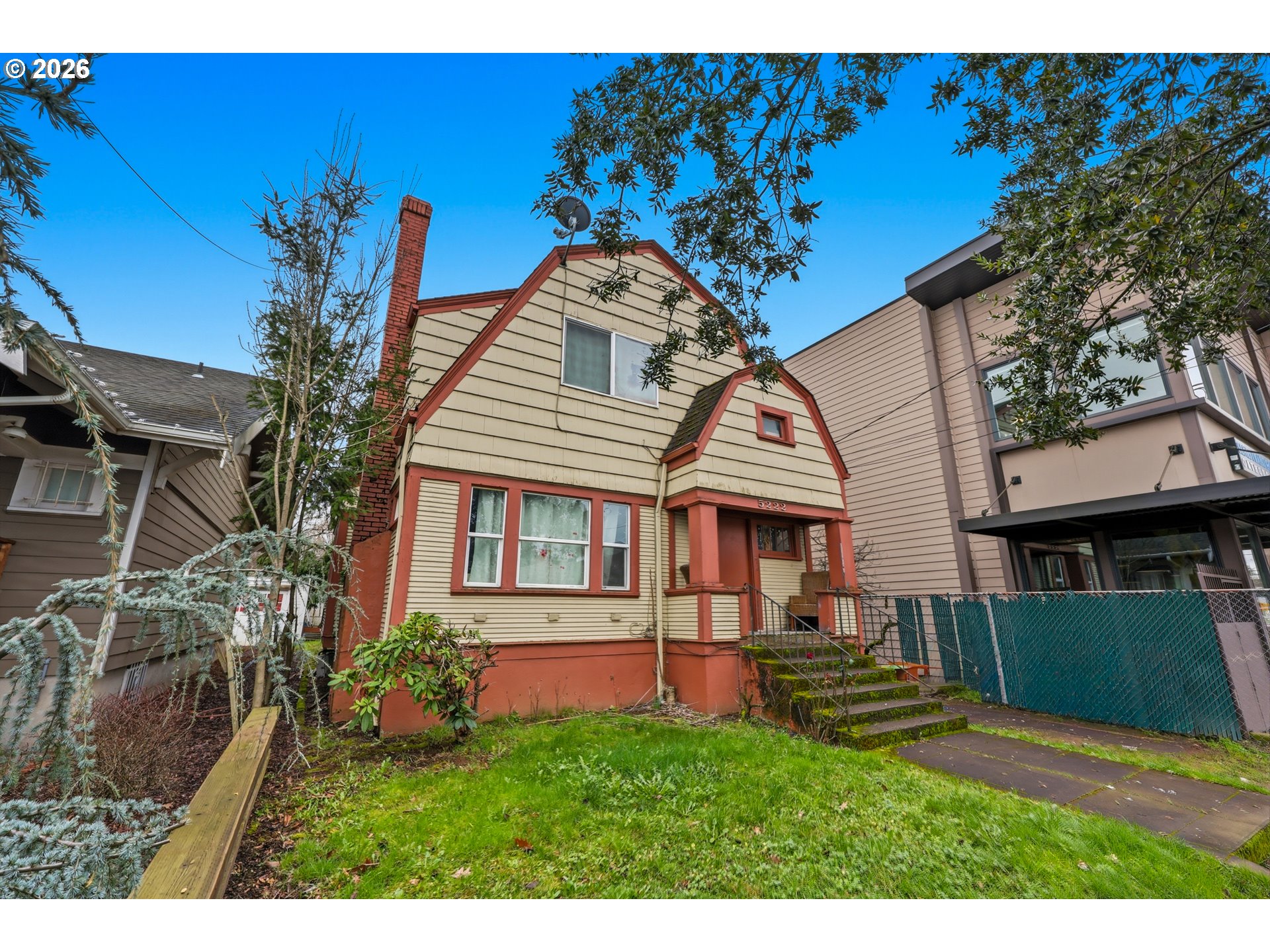 main property photo 3