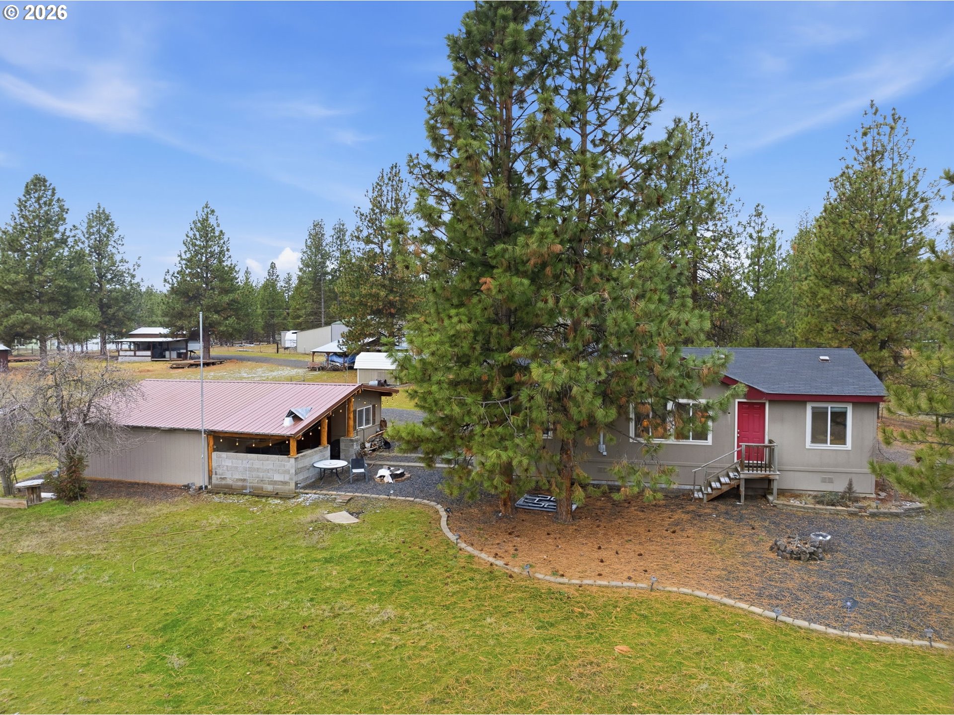 main property photo 30
