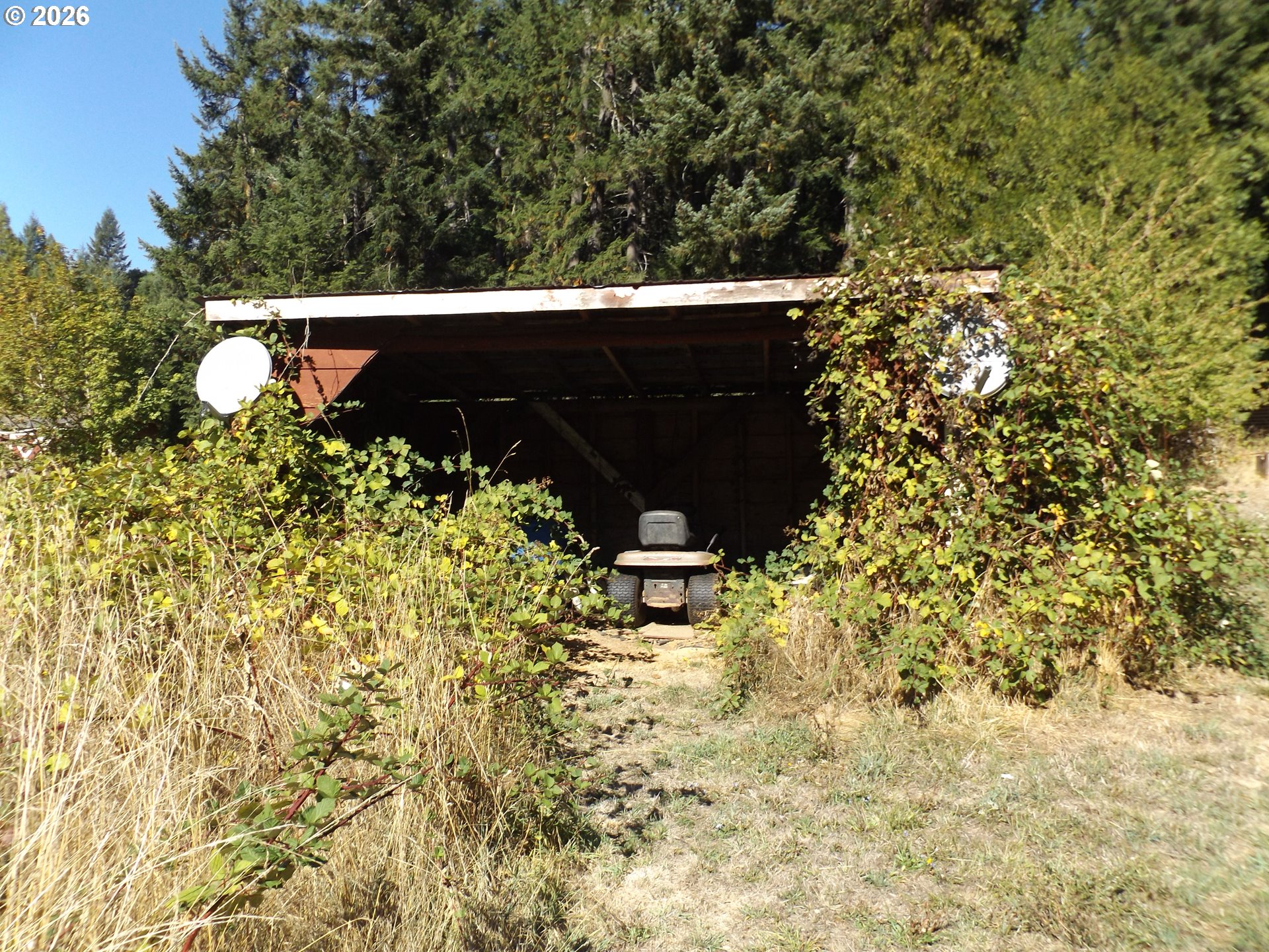 main property photo 15