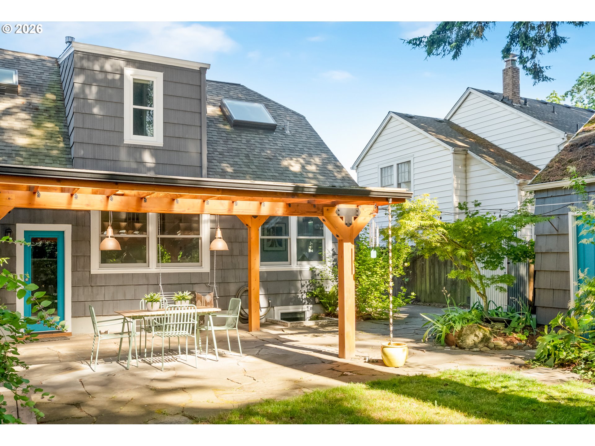 main property photo 40