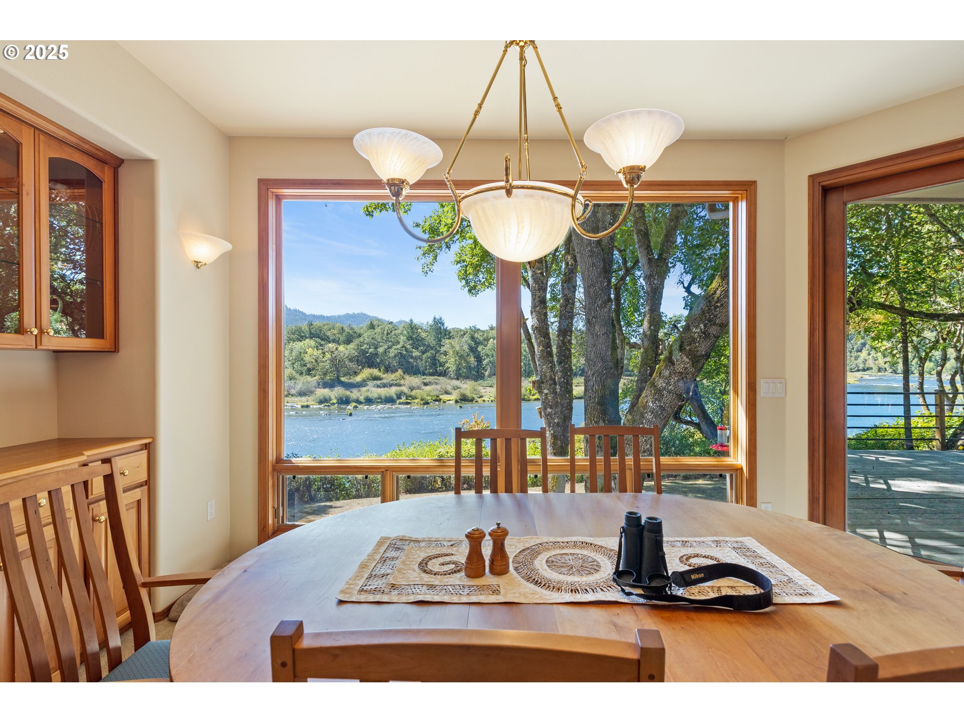 property viewer photo 12