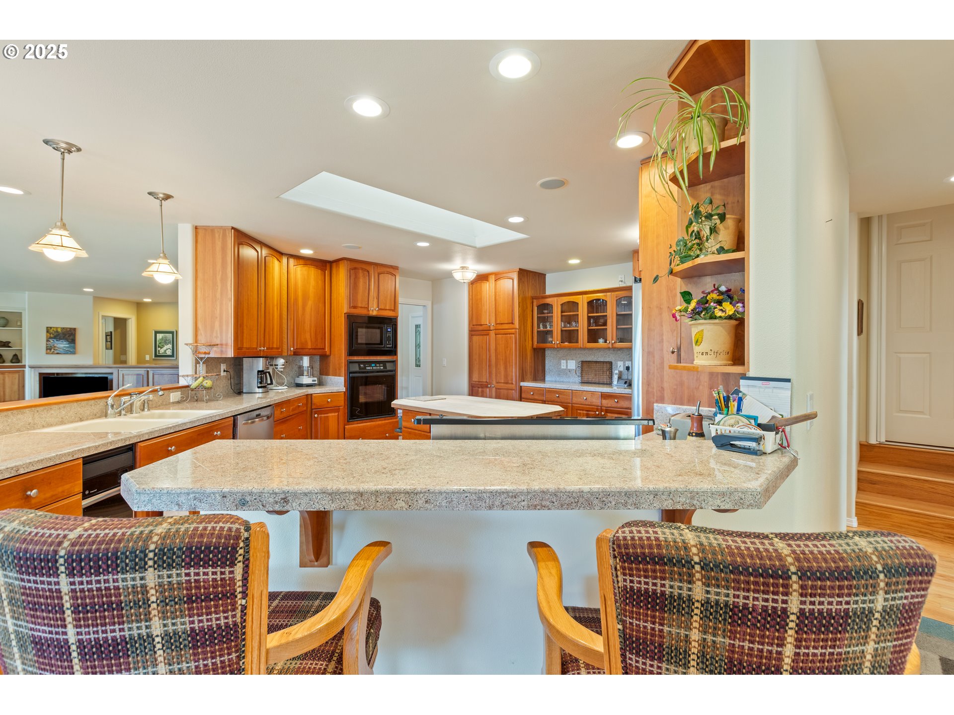 property viewer photo 14