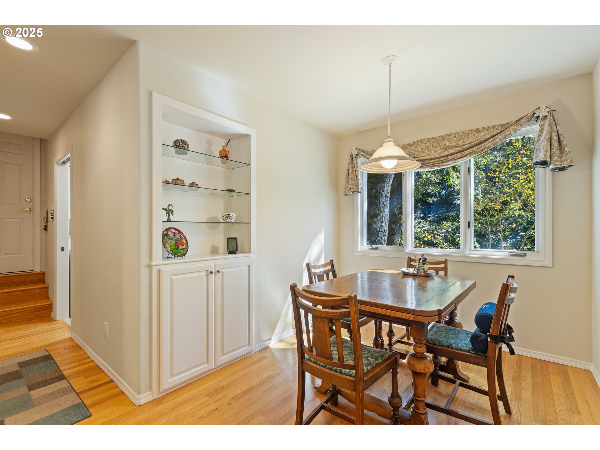 property viewer photo 20