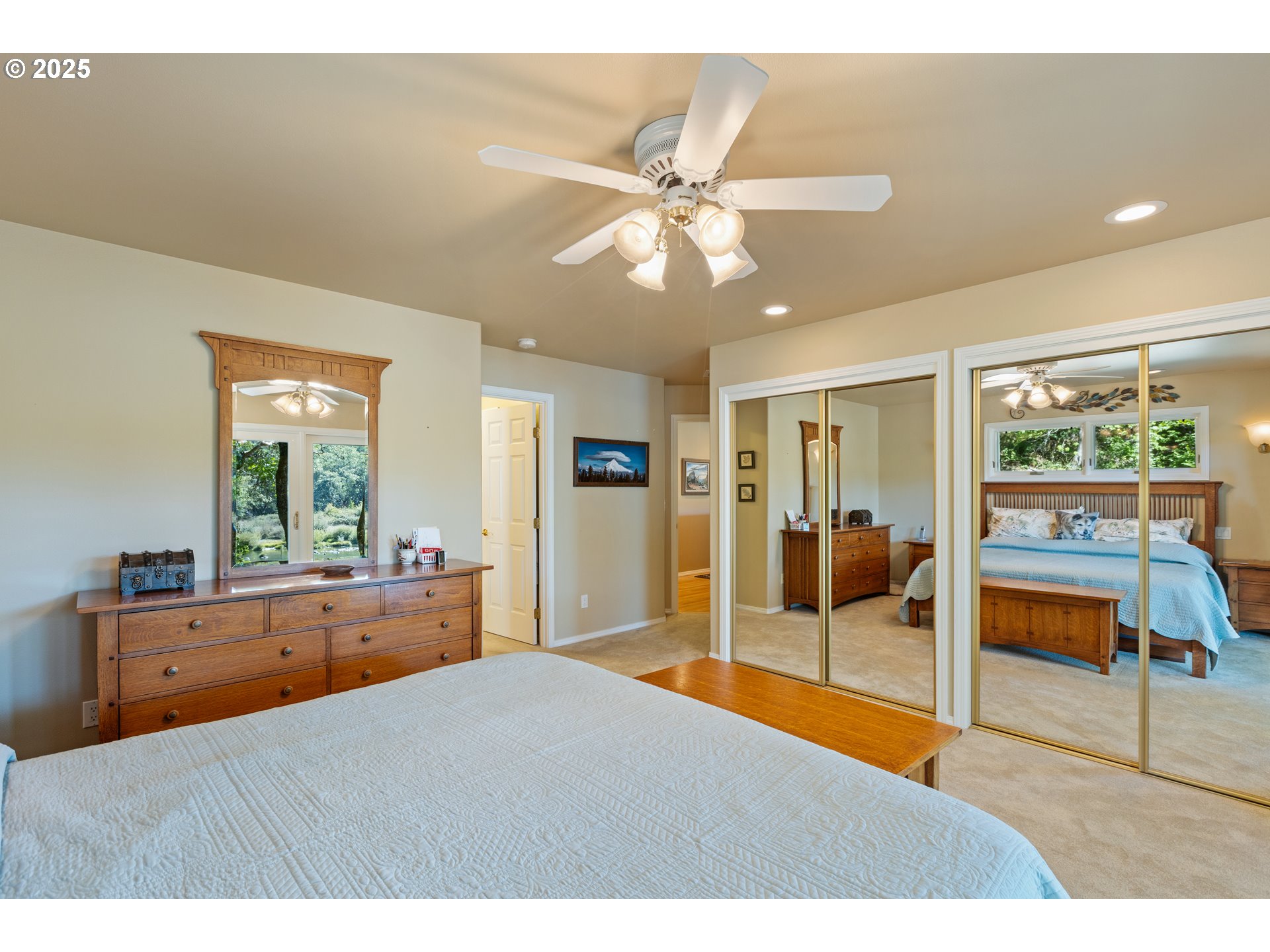 property viewer photo 23