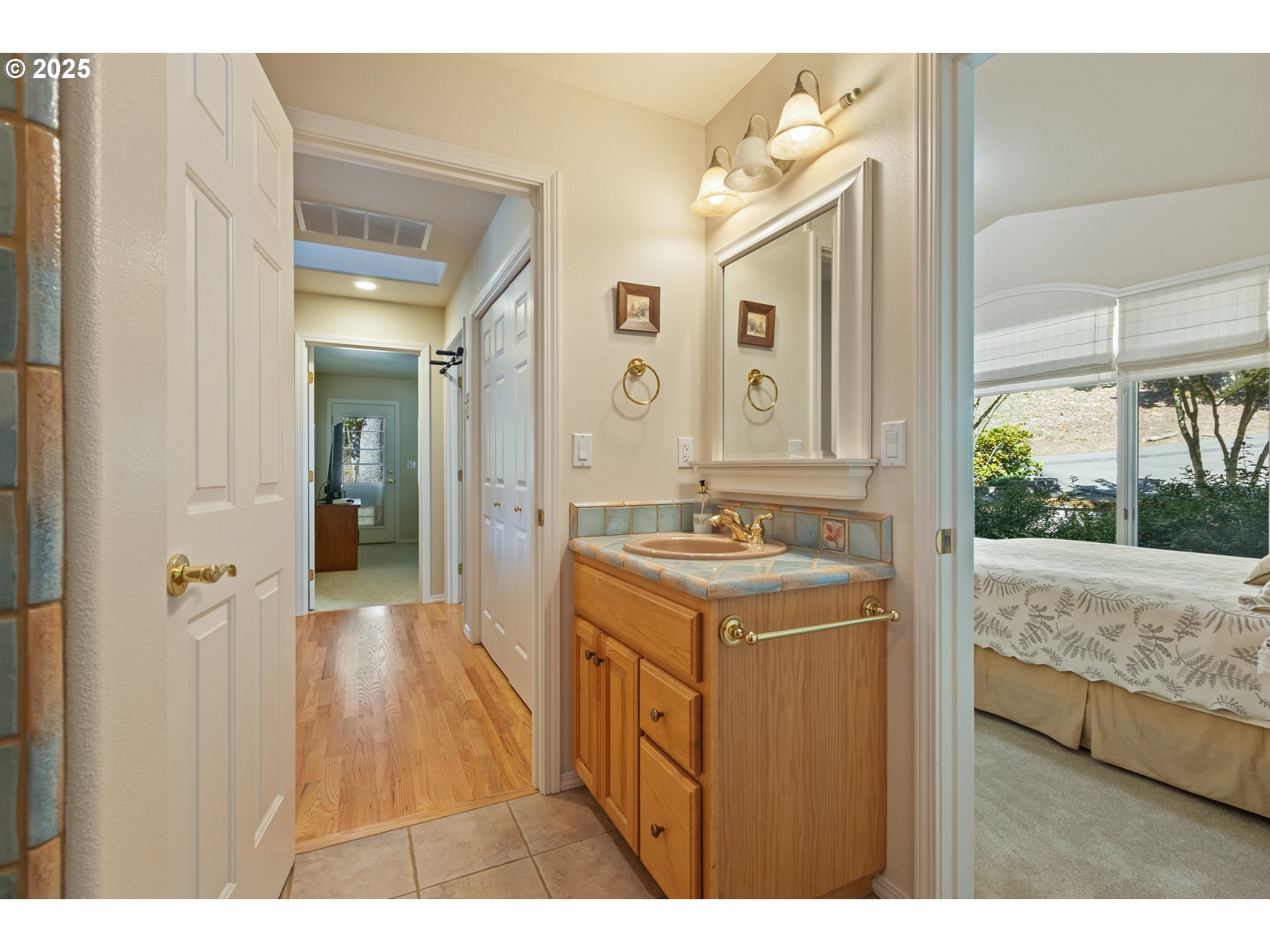 property viewer photo 33