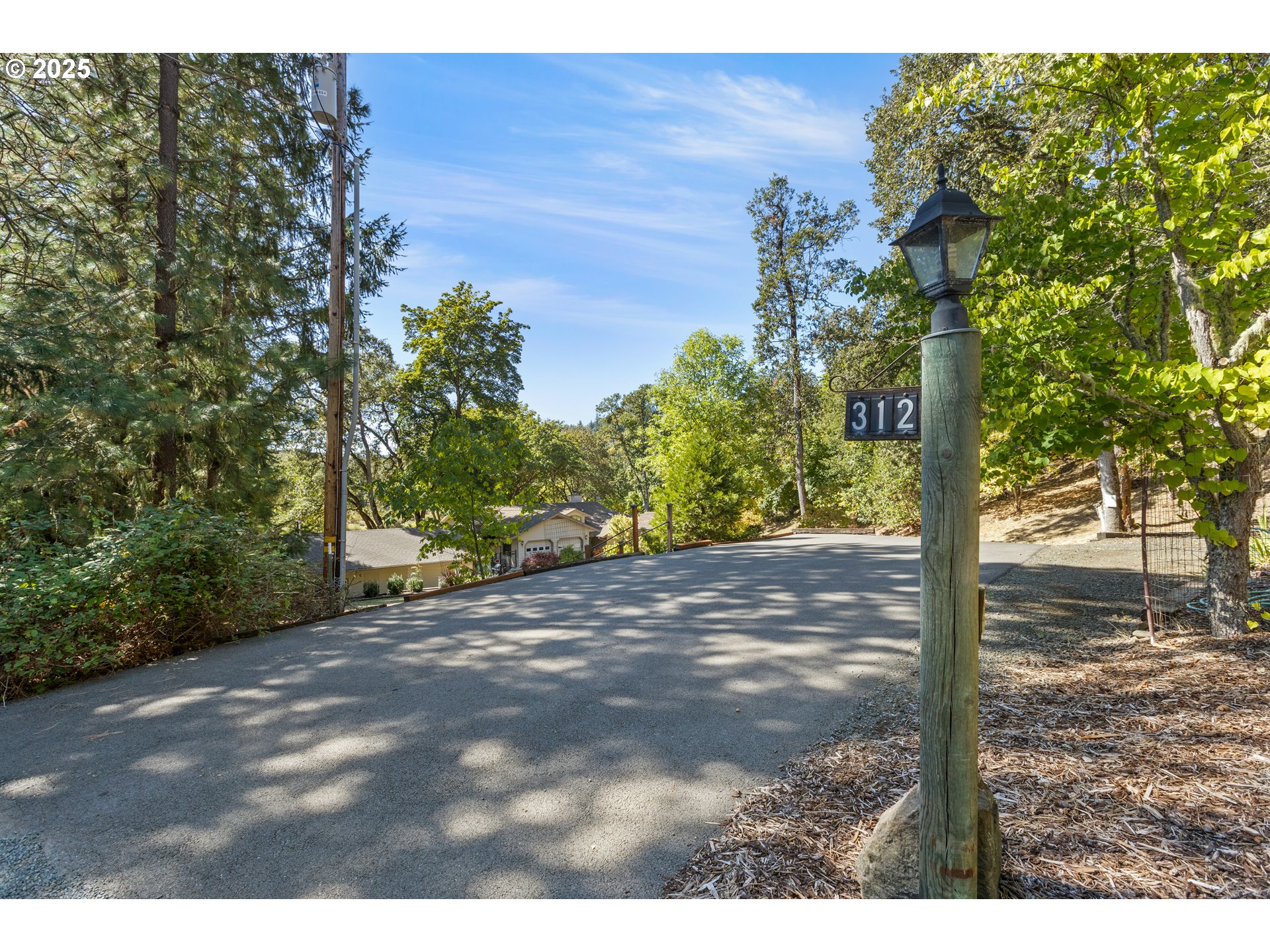 property viewer photo 40