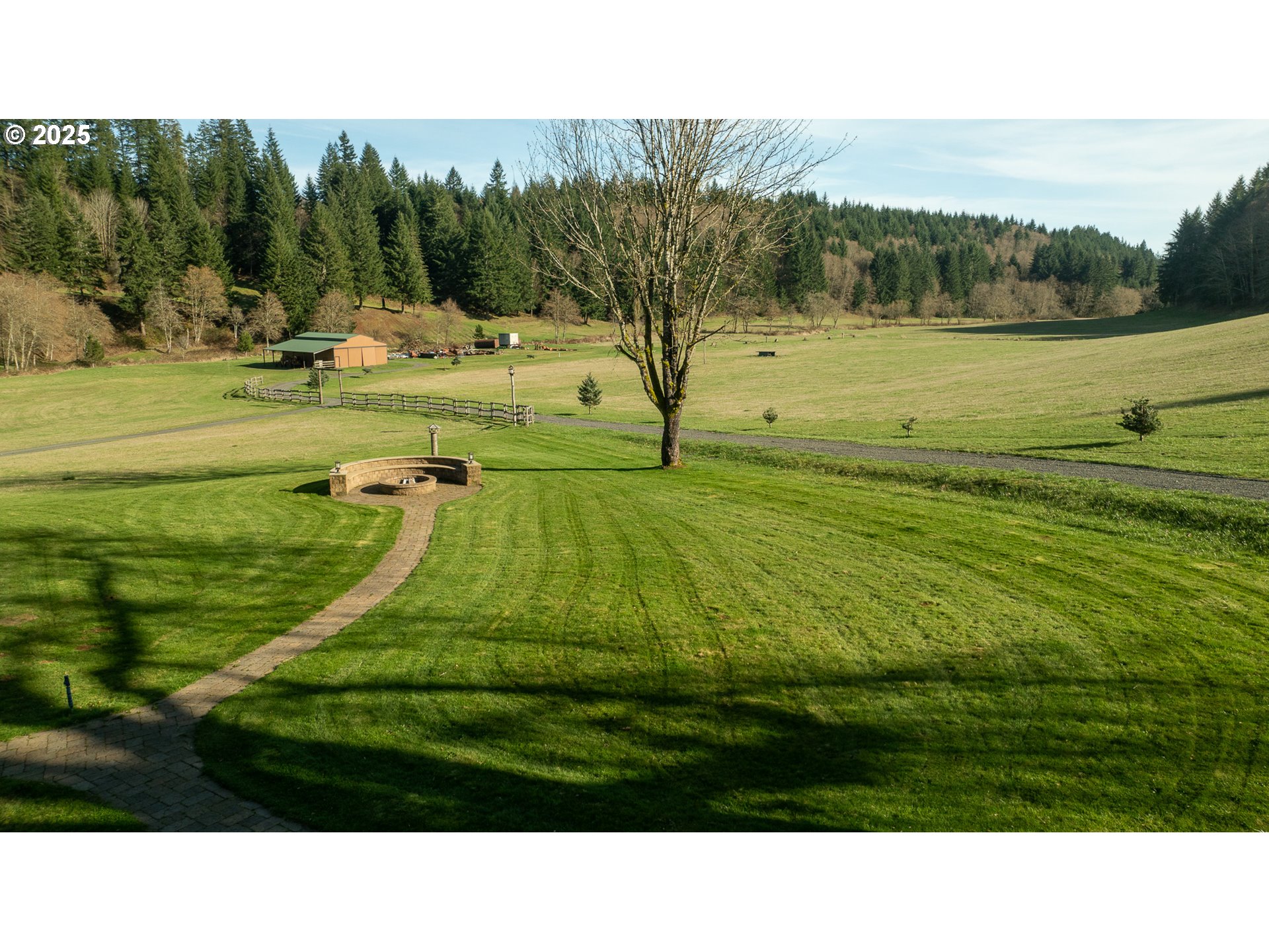 main property photo 36