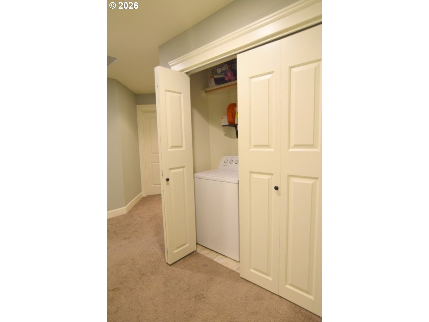 property viewer photo 11
