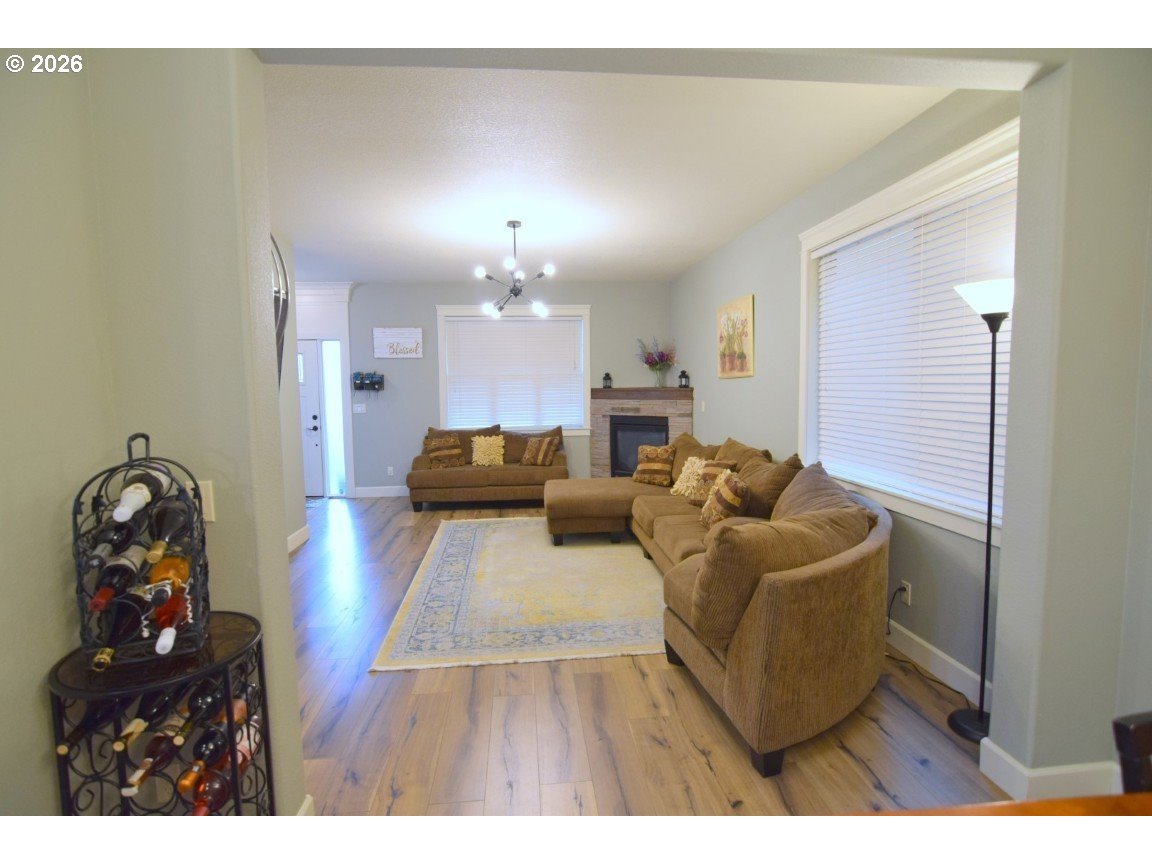 property viewer photo 2