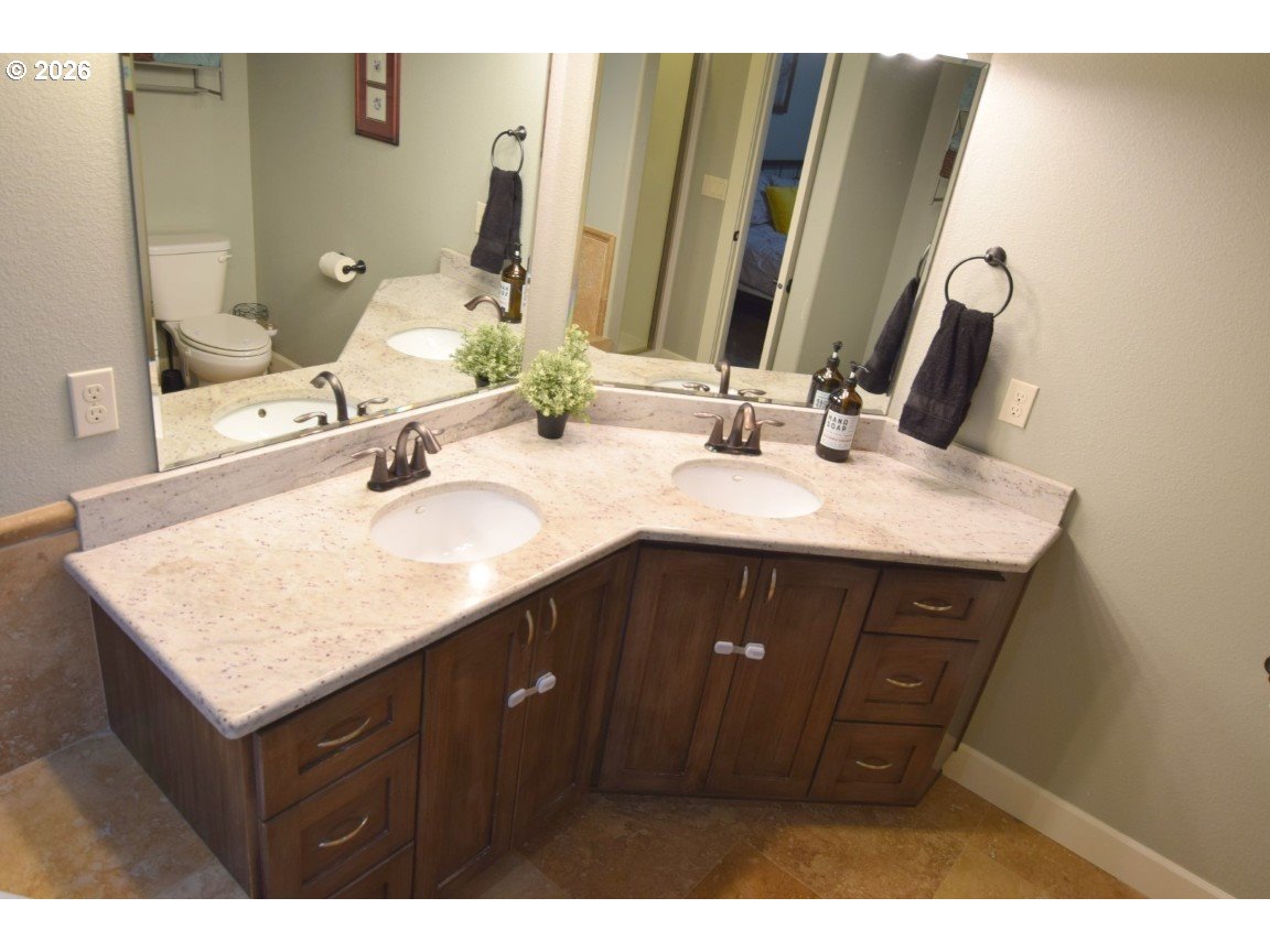 property viewer photo 21
