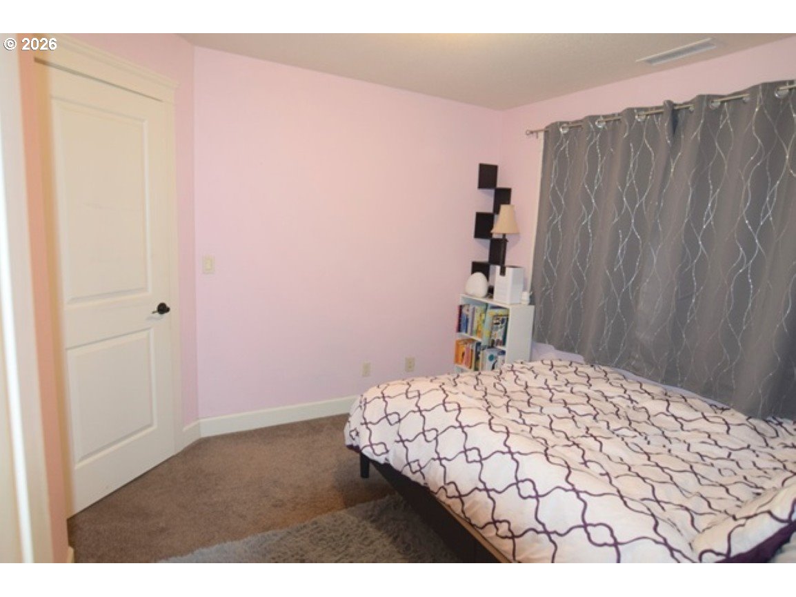 property viewer photo 23