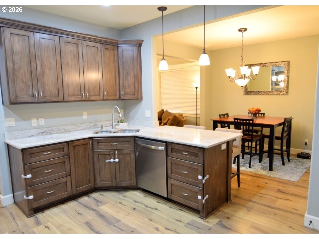 property viewer photo 7